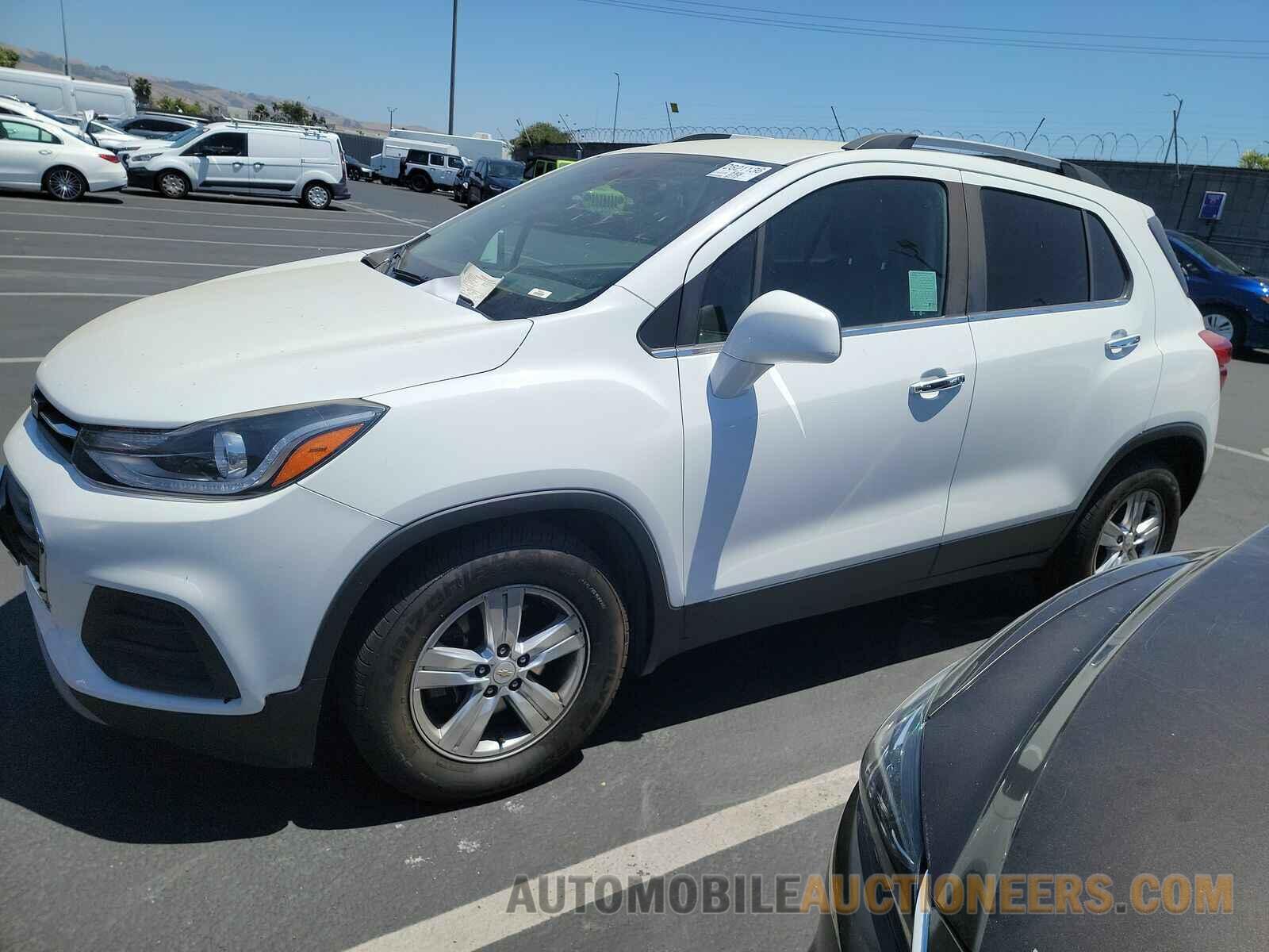 KL7CJLSB0JB657085 Chevrolet Trax 2018