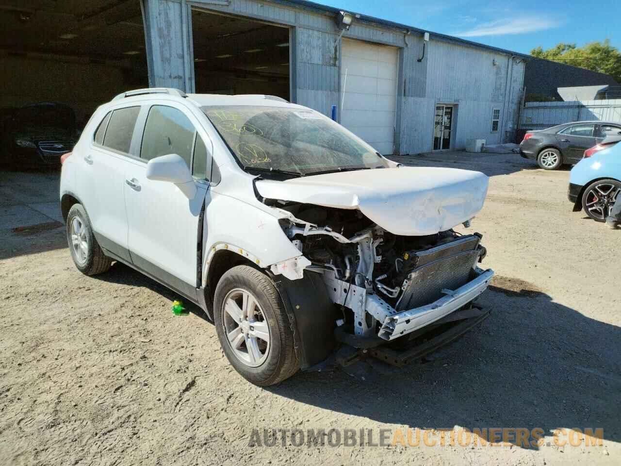 KL7CJLSB0JB657815 CHEVROLET TRAX 2018