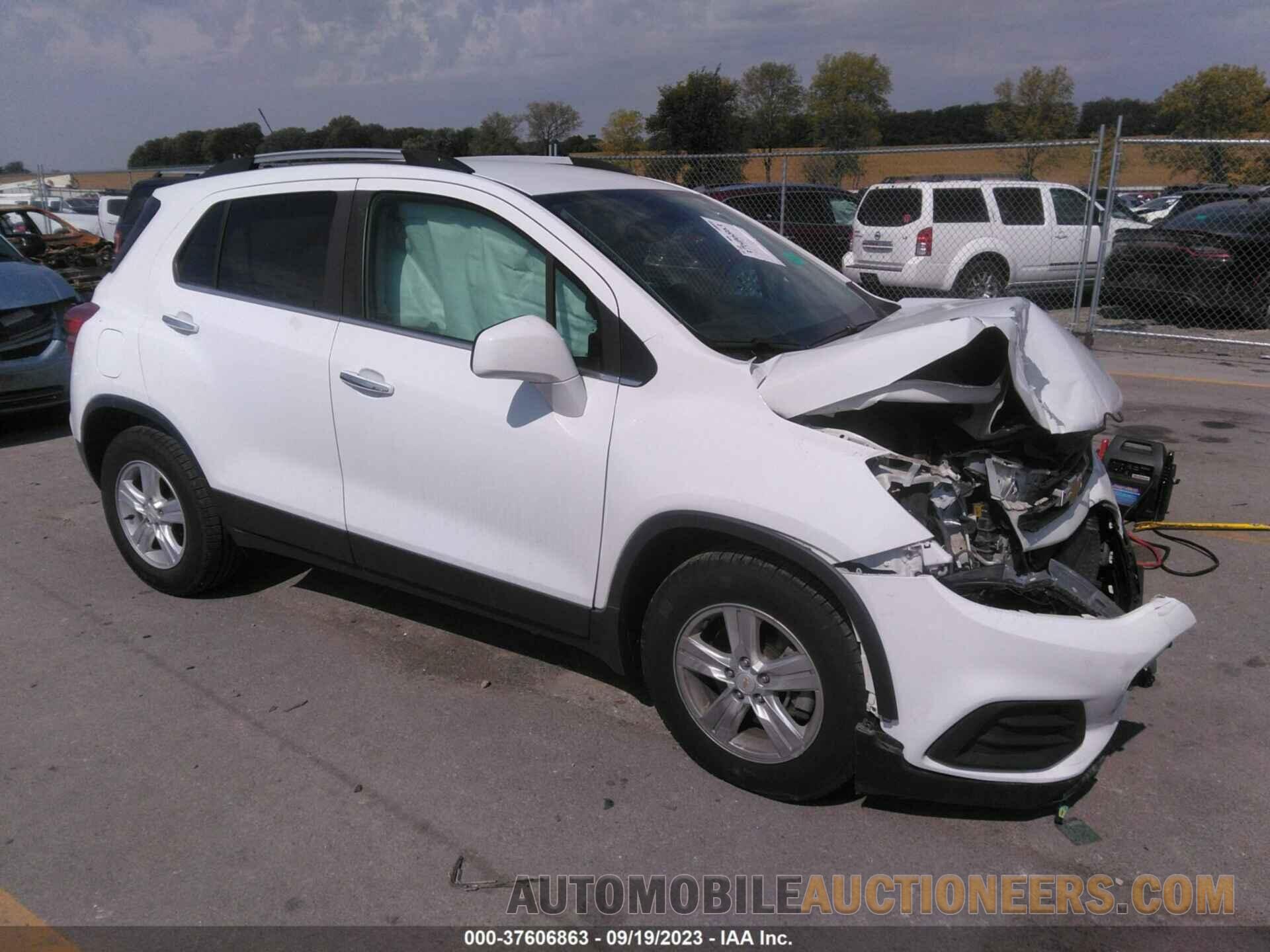 KL7CJLSB4JB674827 CHEVROLET TRAX 2018