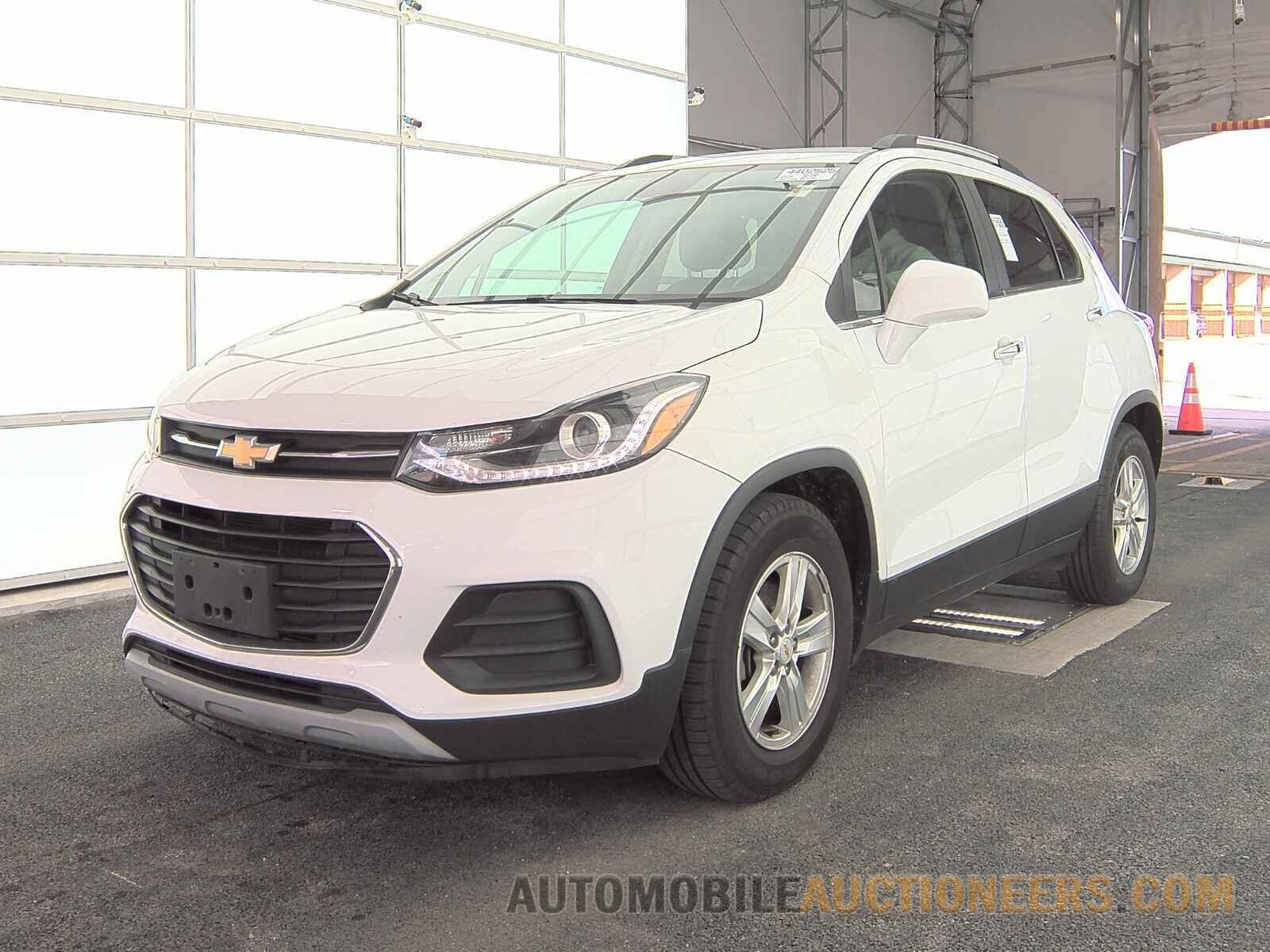 KL7CJLSB5JB562943 Chevrolet Trax 2018