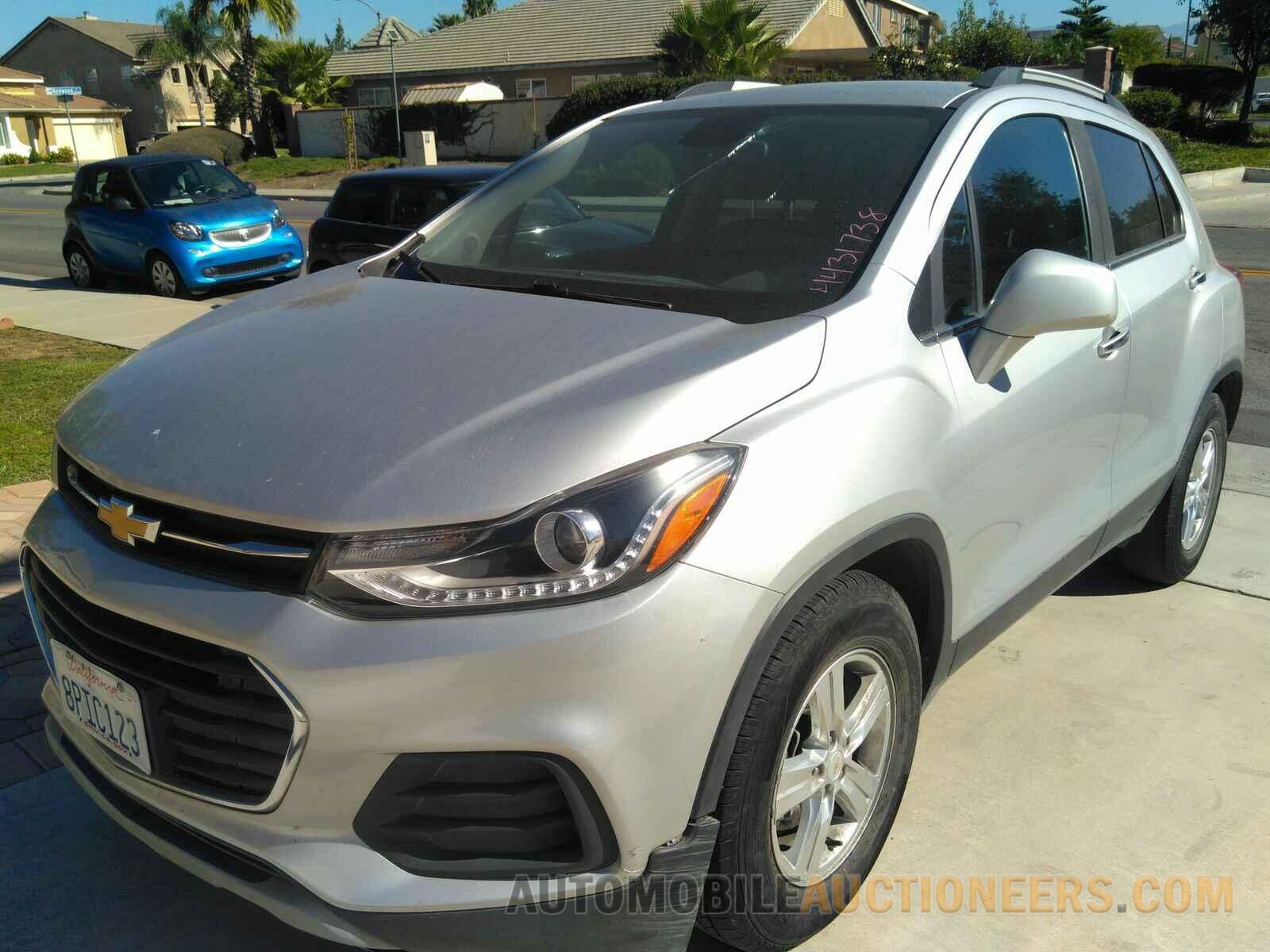 KL7CJLSB7LB037661 Chevrolet Trax 2020