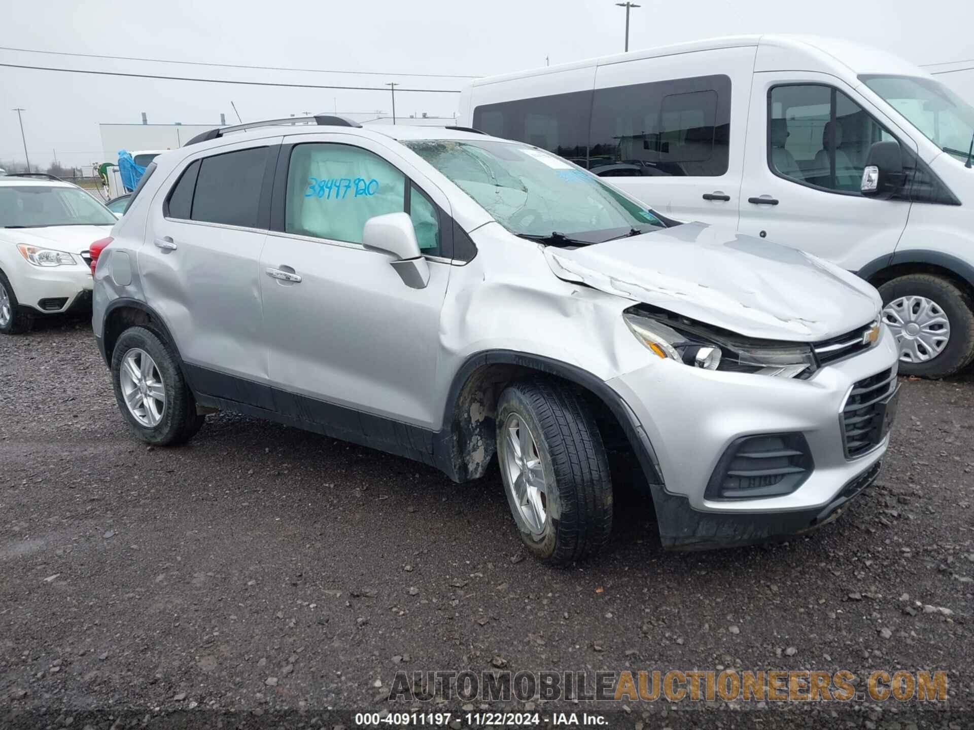 KL7CJLSB8JB548194 CHEVROLET TRAX 2018