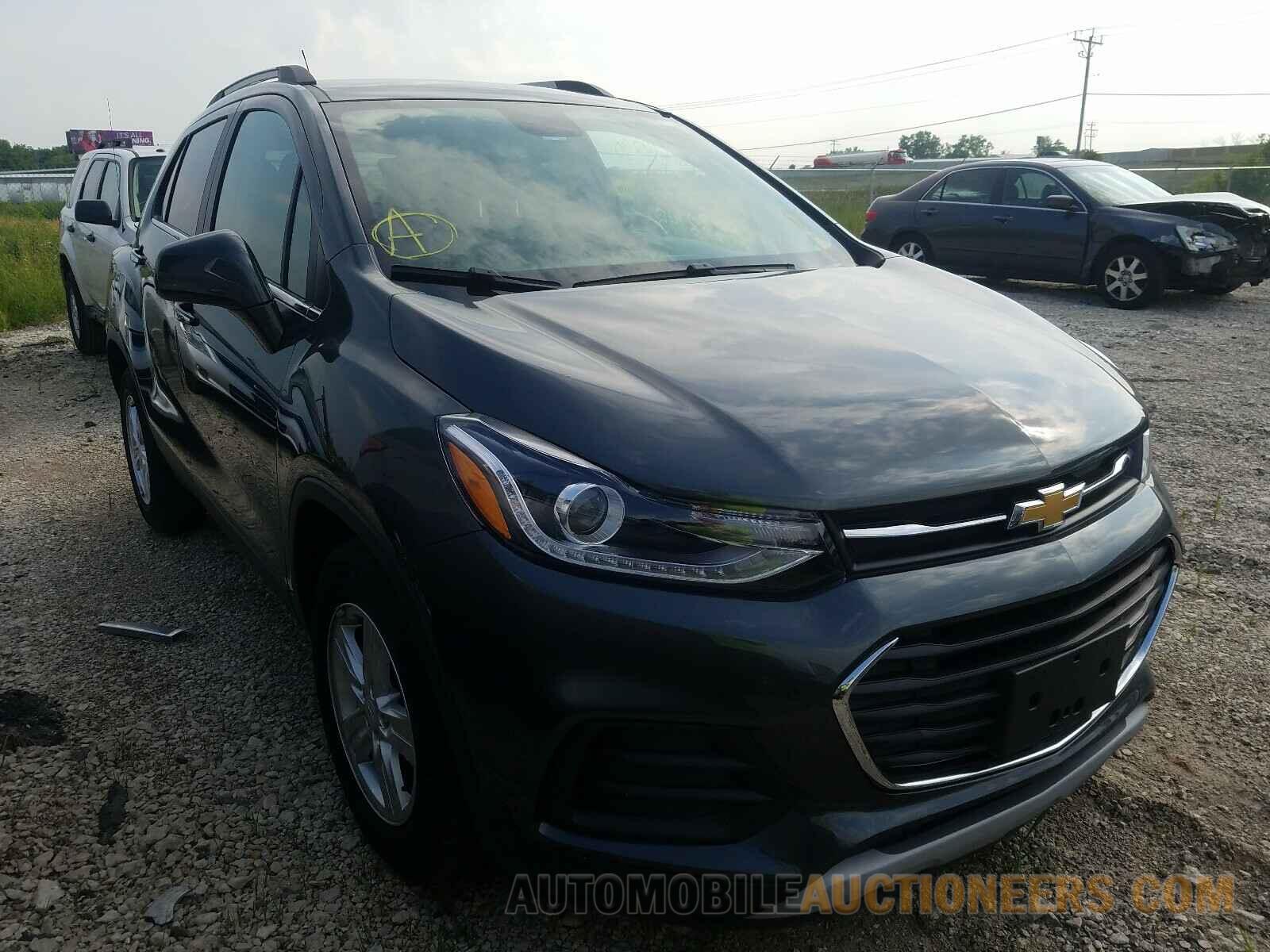 KL7CJLSB8JB548826 CHEVROLET TRAX 2018