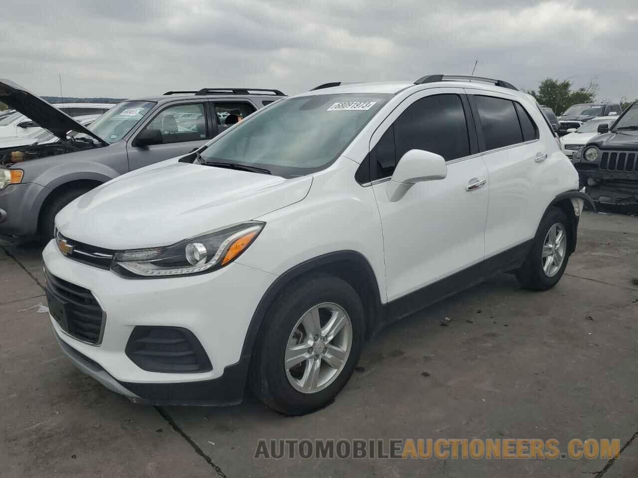 KL7CJLSB8JB704895 CHEVROLET TRAX 2018