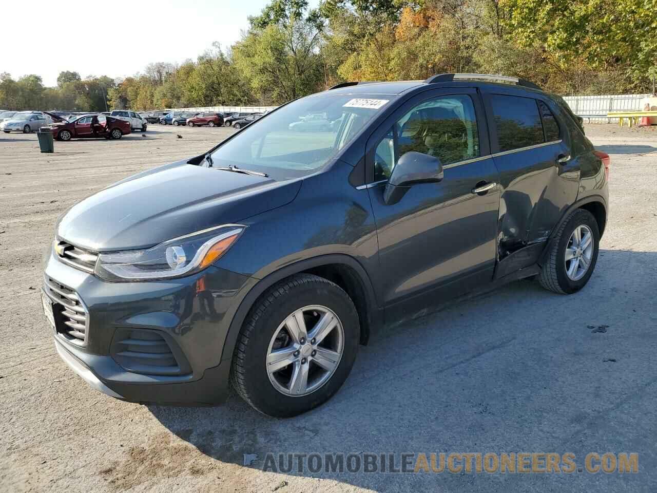 KL7CJLSB9JB683586 CHEVROLET TRAX 2018