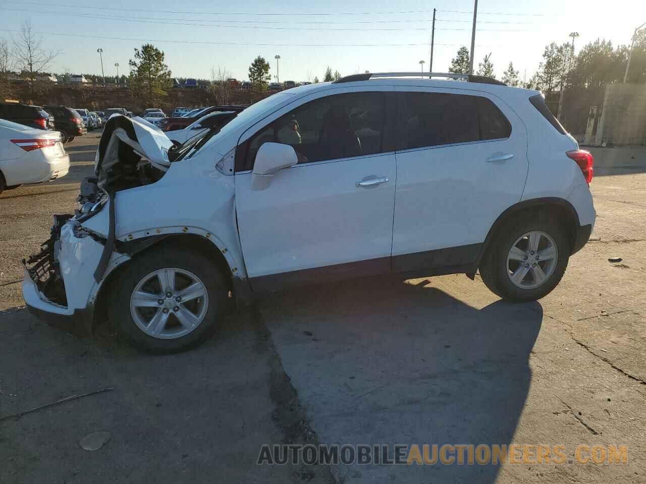 KL7CJLSBXKB893552 CHEVROLET TRAX 2019