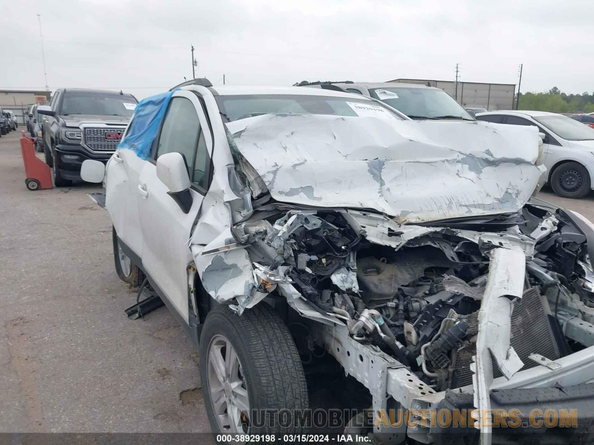 KL7CJLSM2MB368988 CHEVROLET TRAX 2021