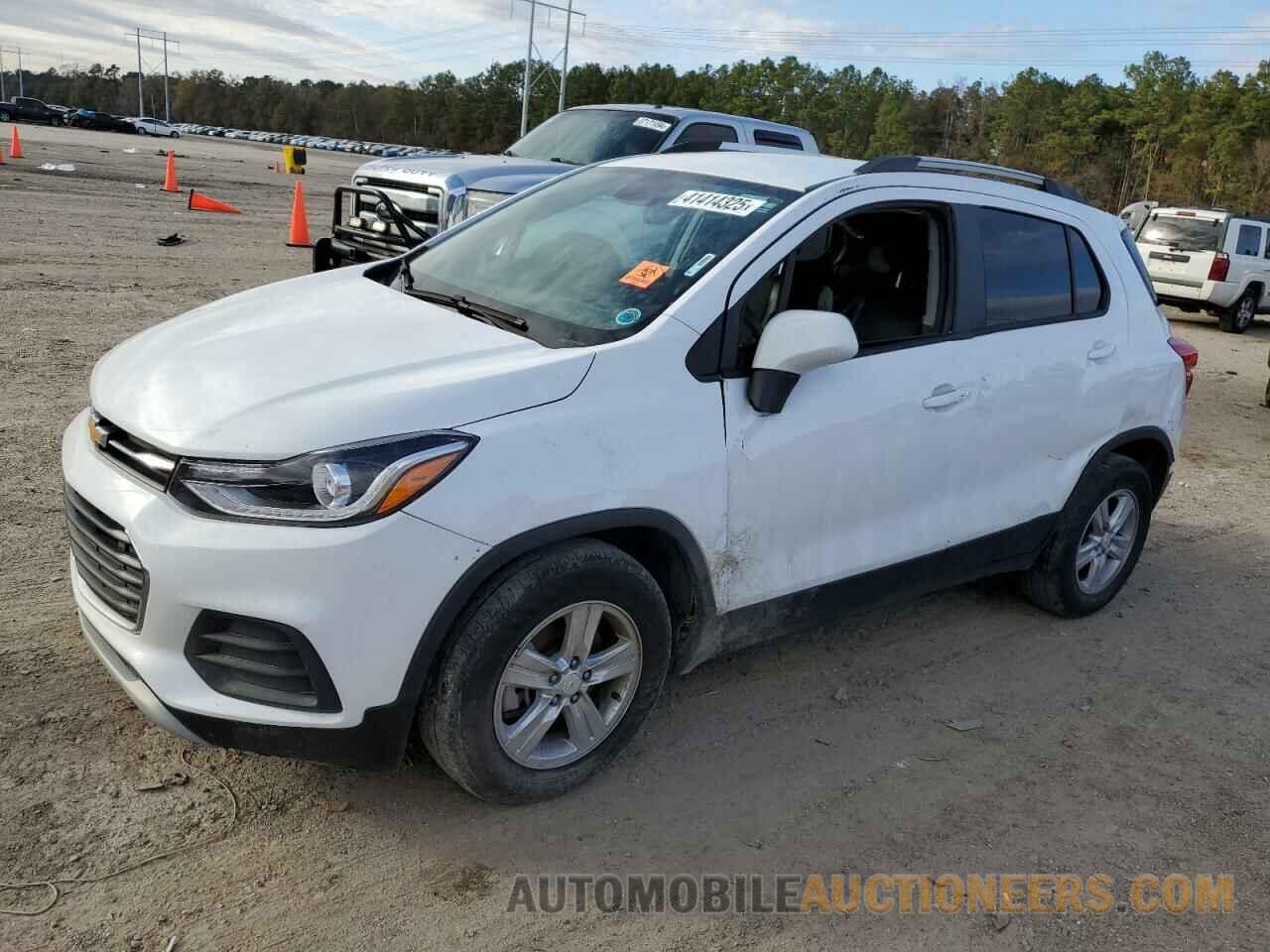 KL7CJLSM5NB560343 CHEVROLET TRAX 2022