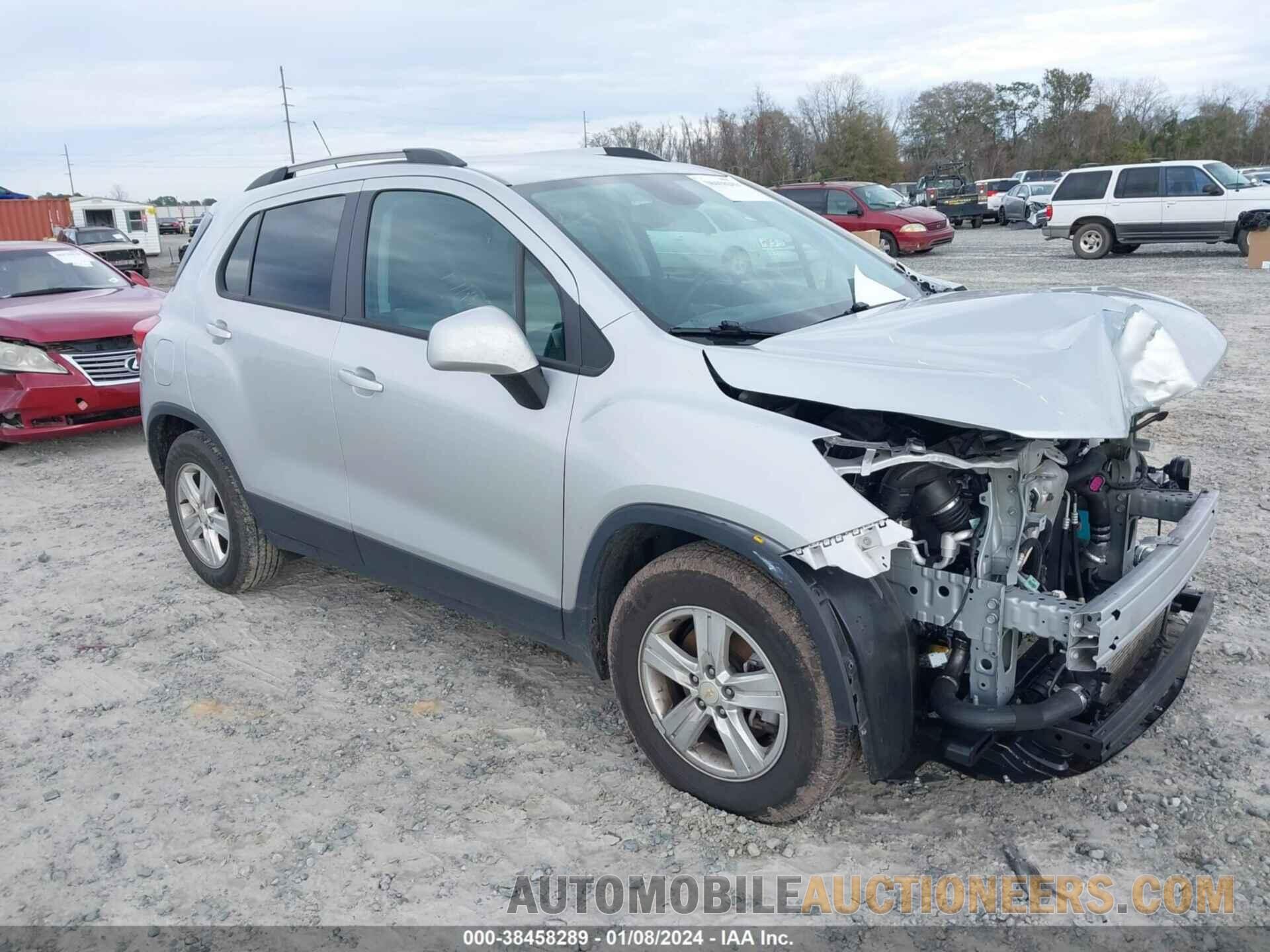 KL7CJLSM8MB368140 CHEVROLET TRAX 2021