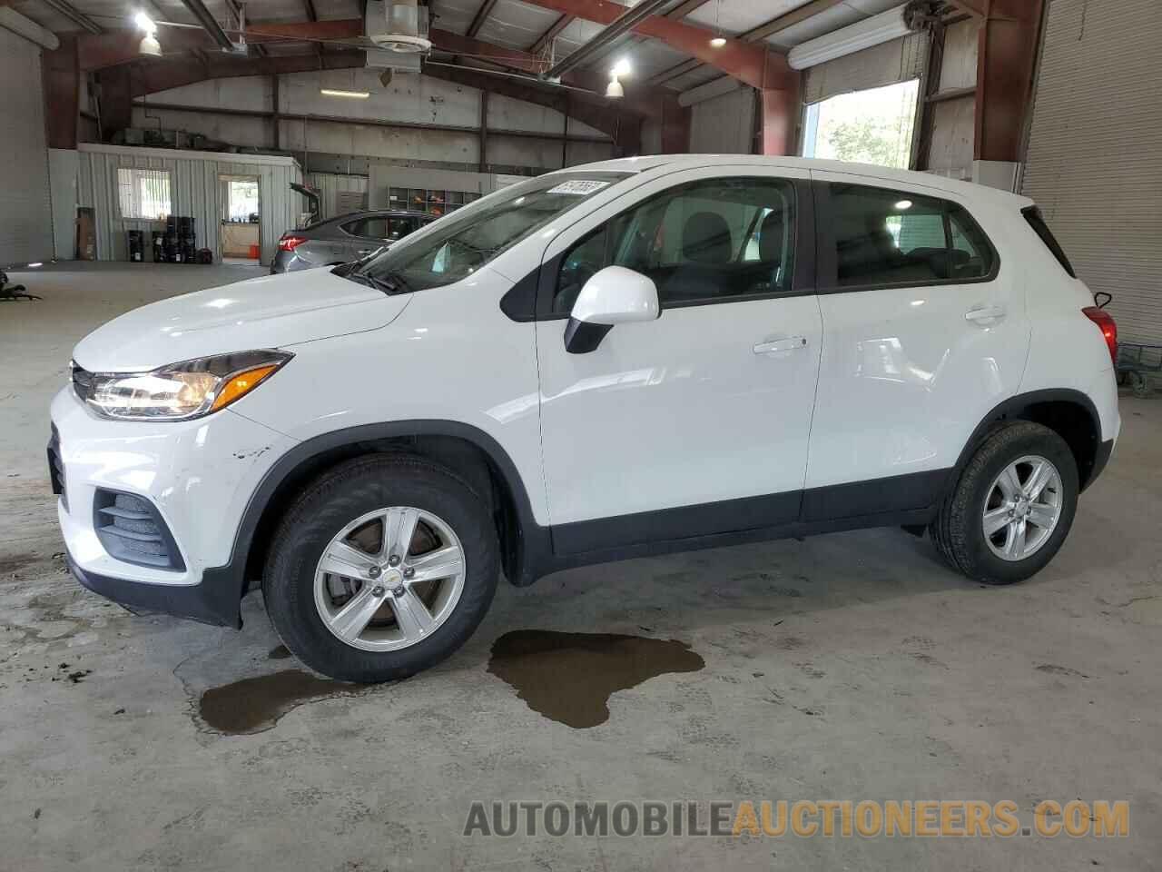 KL7CJNSB2JB724149 CHEVROLET TRAX 2018