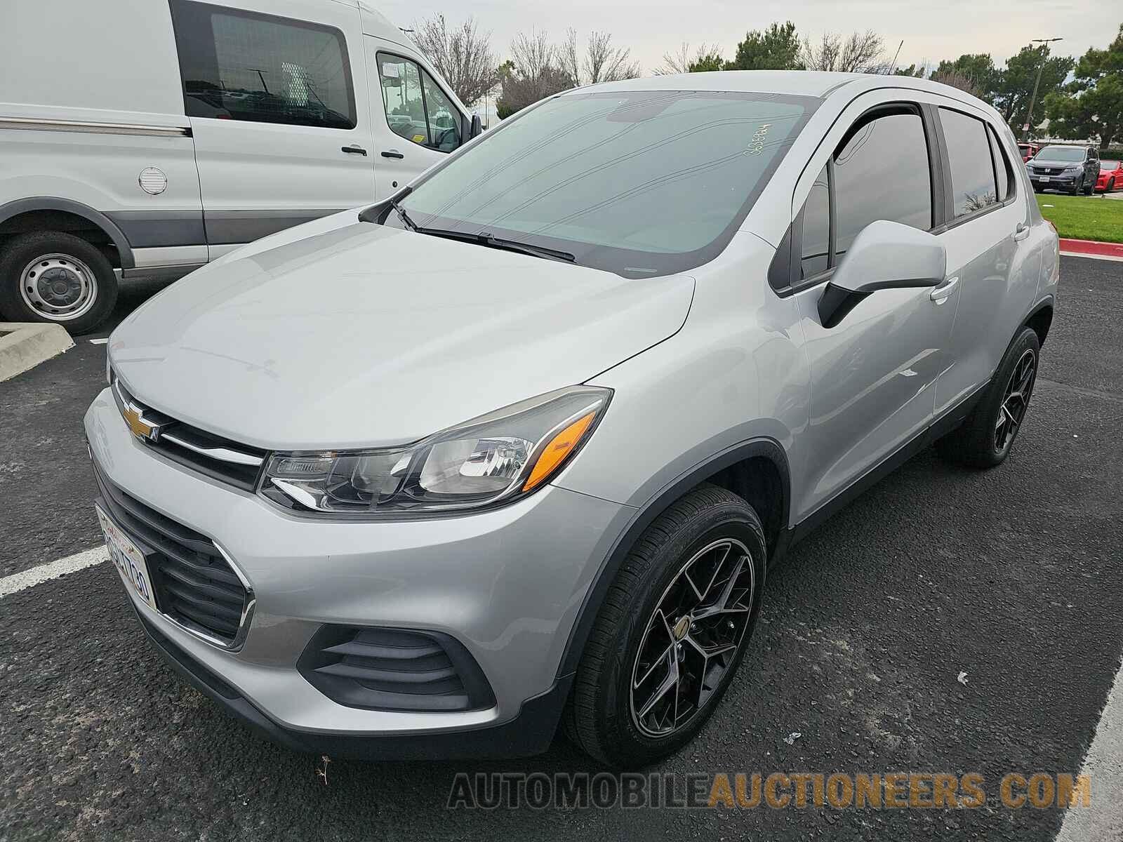 KL7CJNSB7JB715852 Chevrolet Trax 2018