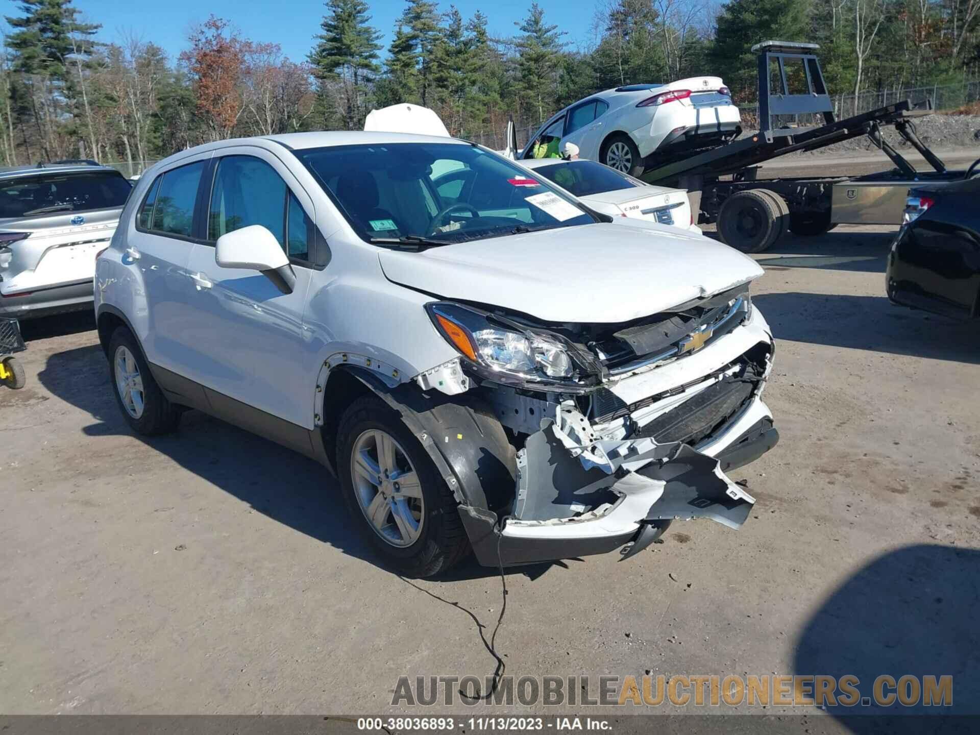 KL7CJNSB8JB564522 CHEVROLET TRAX 2018