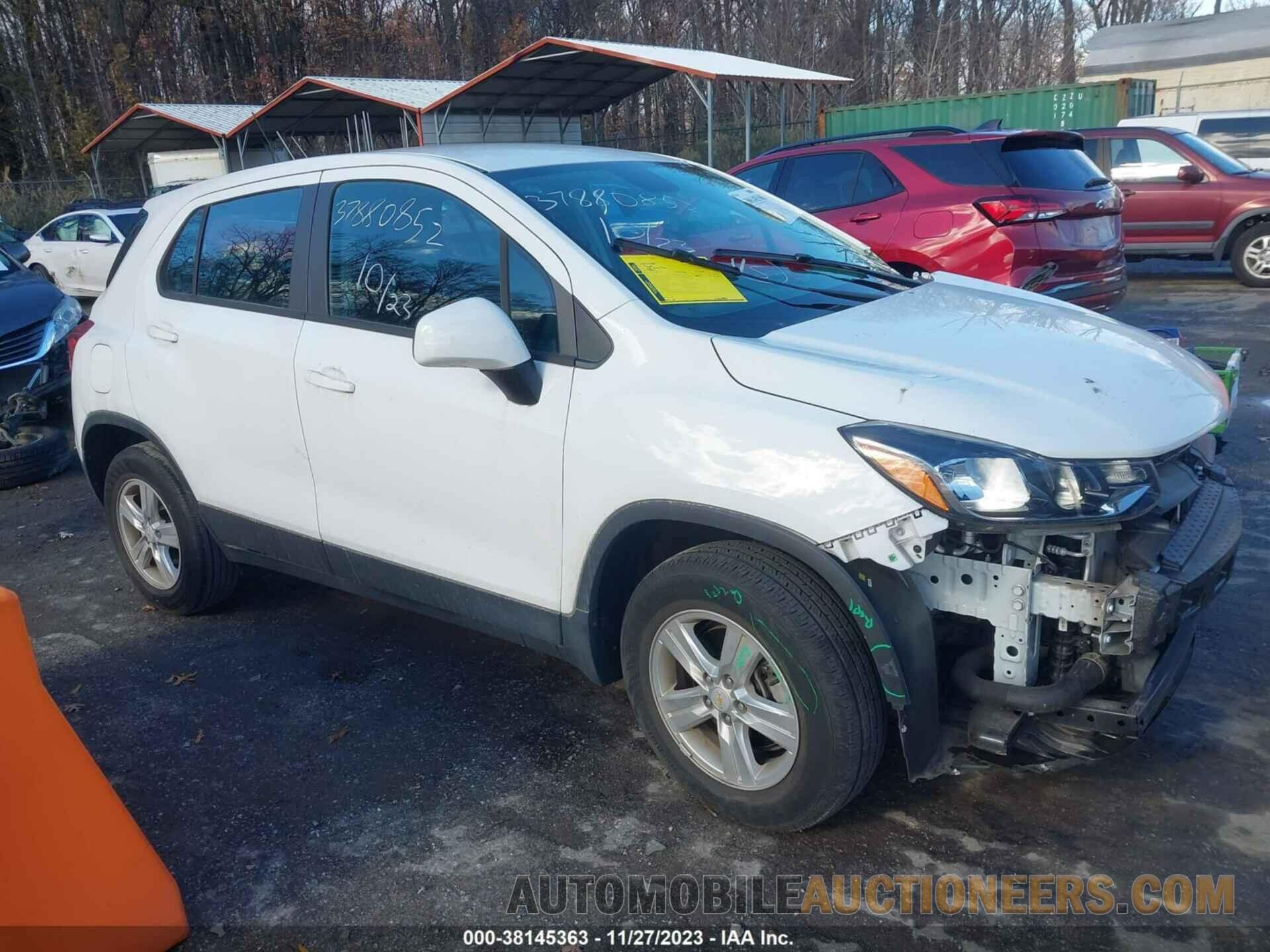 KL7CJNSB8JB570868 CHEVROLET TRAX 2018