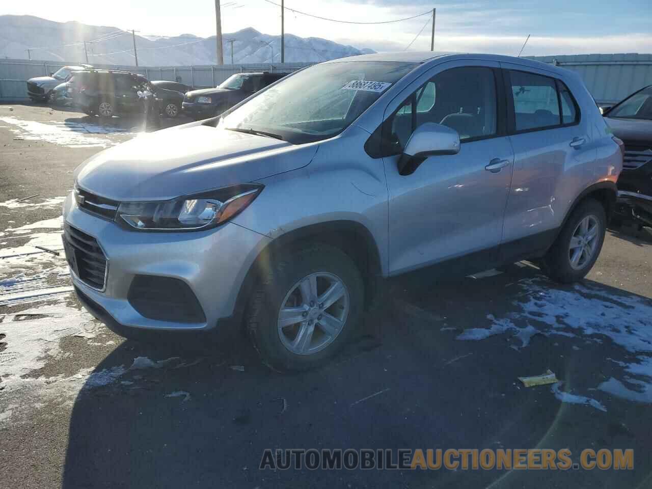 KL7CJNSB9HB233099 CHEVROLET TRAX 2017