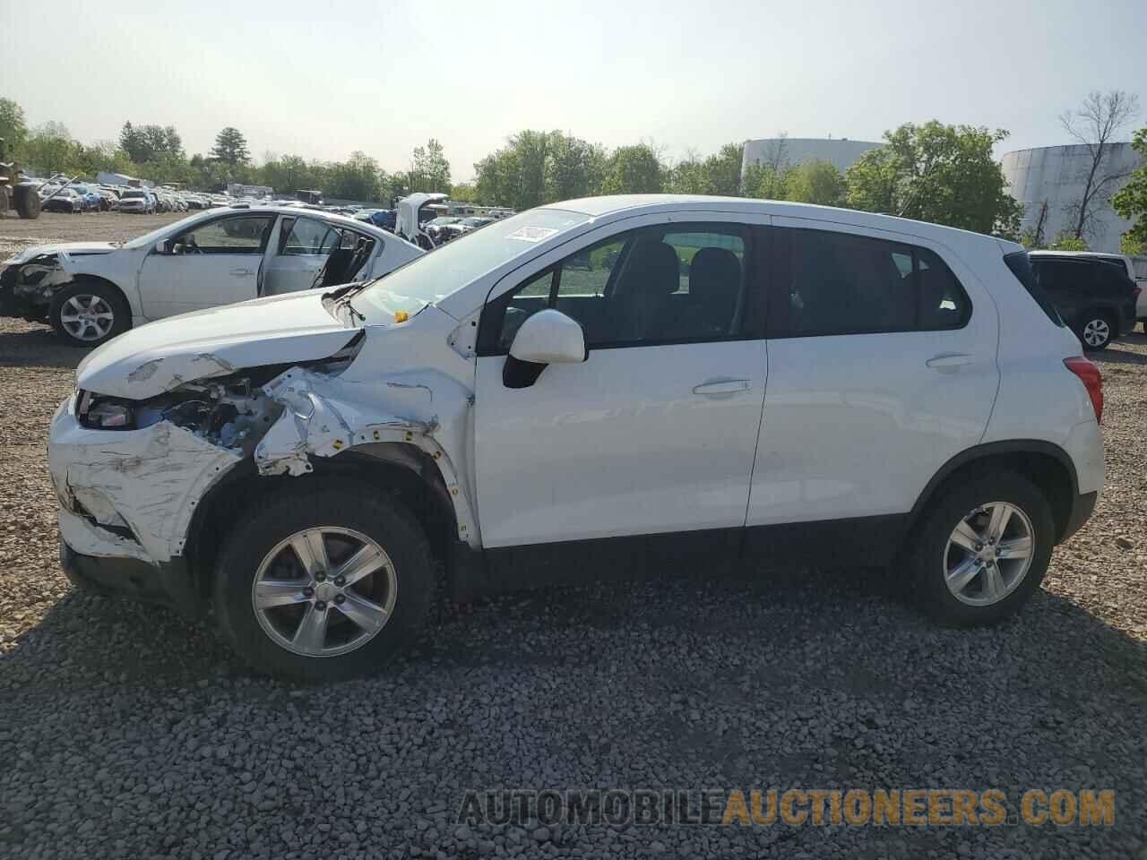 KL7CJNSB9JB586092 CHEVROLET TRAX 2018