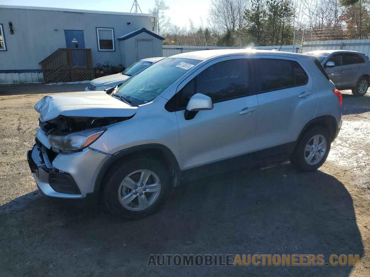 KL7CJNSM5NB527628 CHEVROLET TRAX 2022