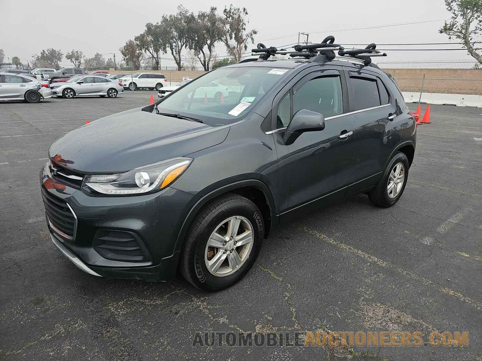 KL7CJPSB0HB105586 Chevrolet Trax 2017