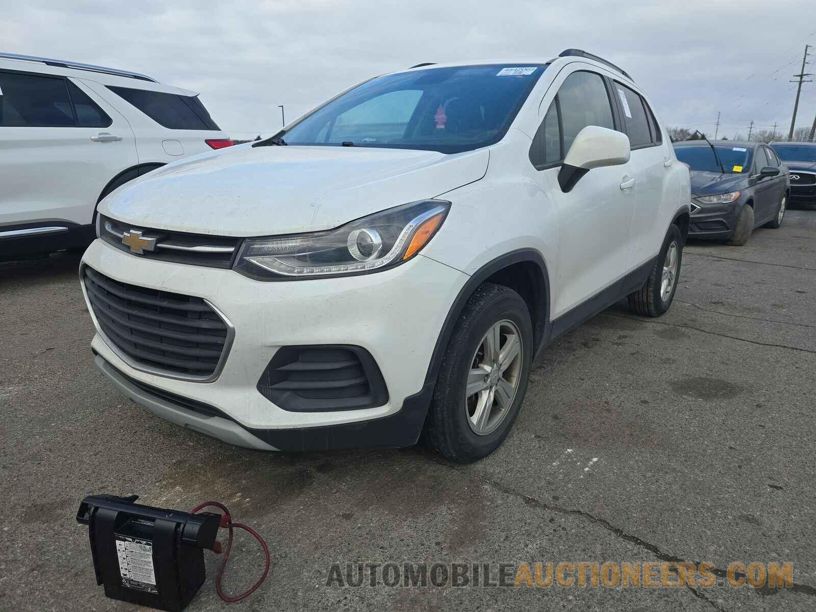 KL7CJPSB1MB323465 Chevrolet Trax 2021