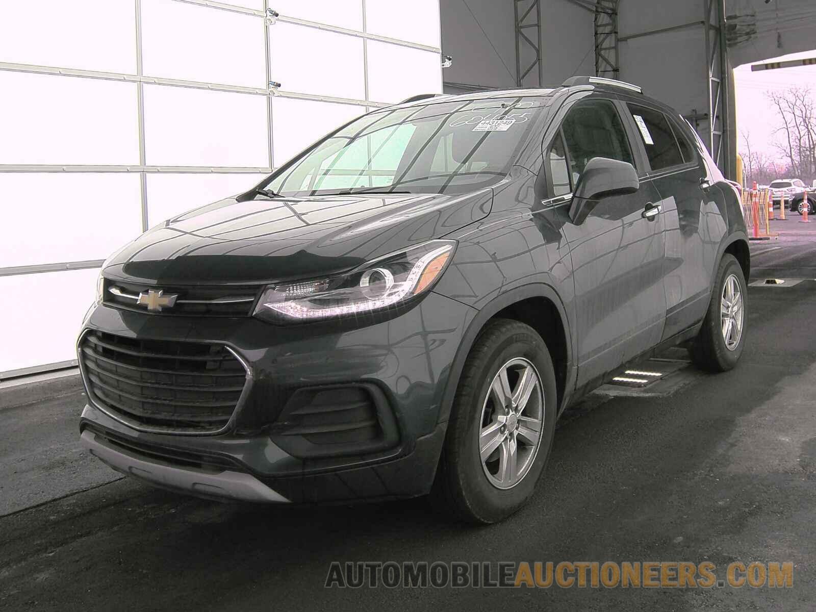 KL7CJPSB2JB604055 Chevrolet Trax 2018