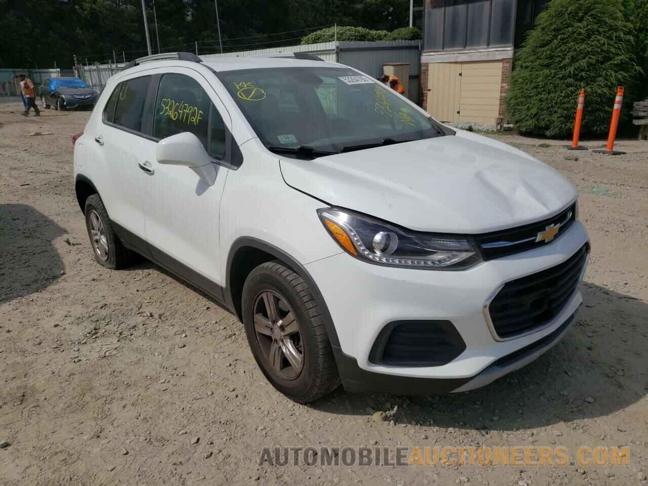 KL7CJPSB4JB614621 CHEVROLET TRAX 2018