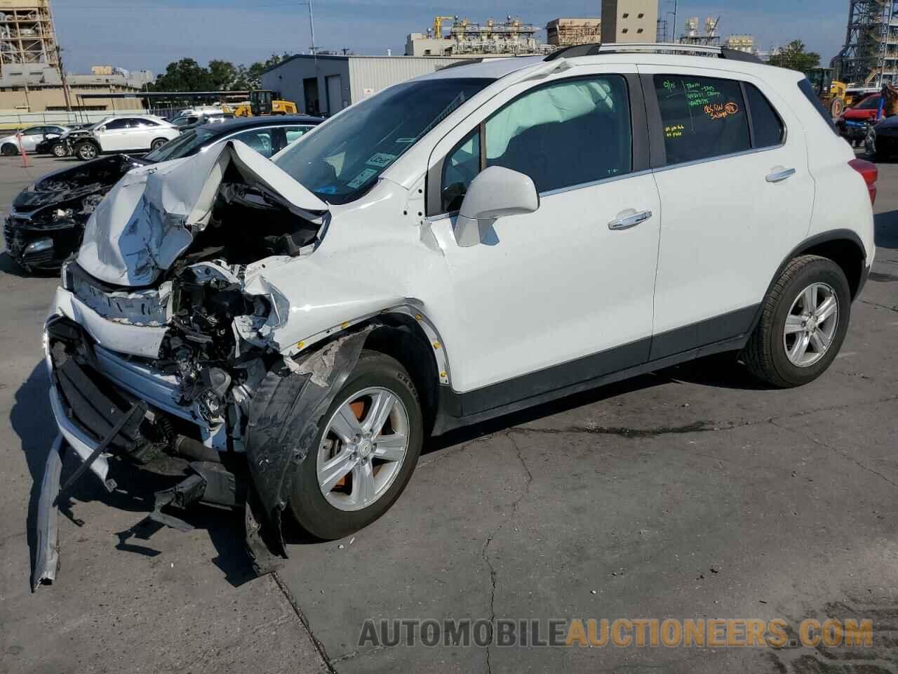 KL7CJPSB5JB570239 CHEVROLET TRAX 2018