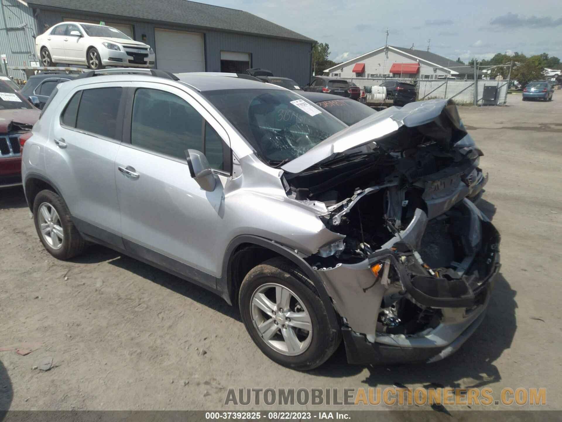 KL7CJPSB5JB608021 CHEVROLET TRAX 2018