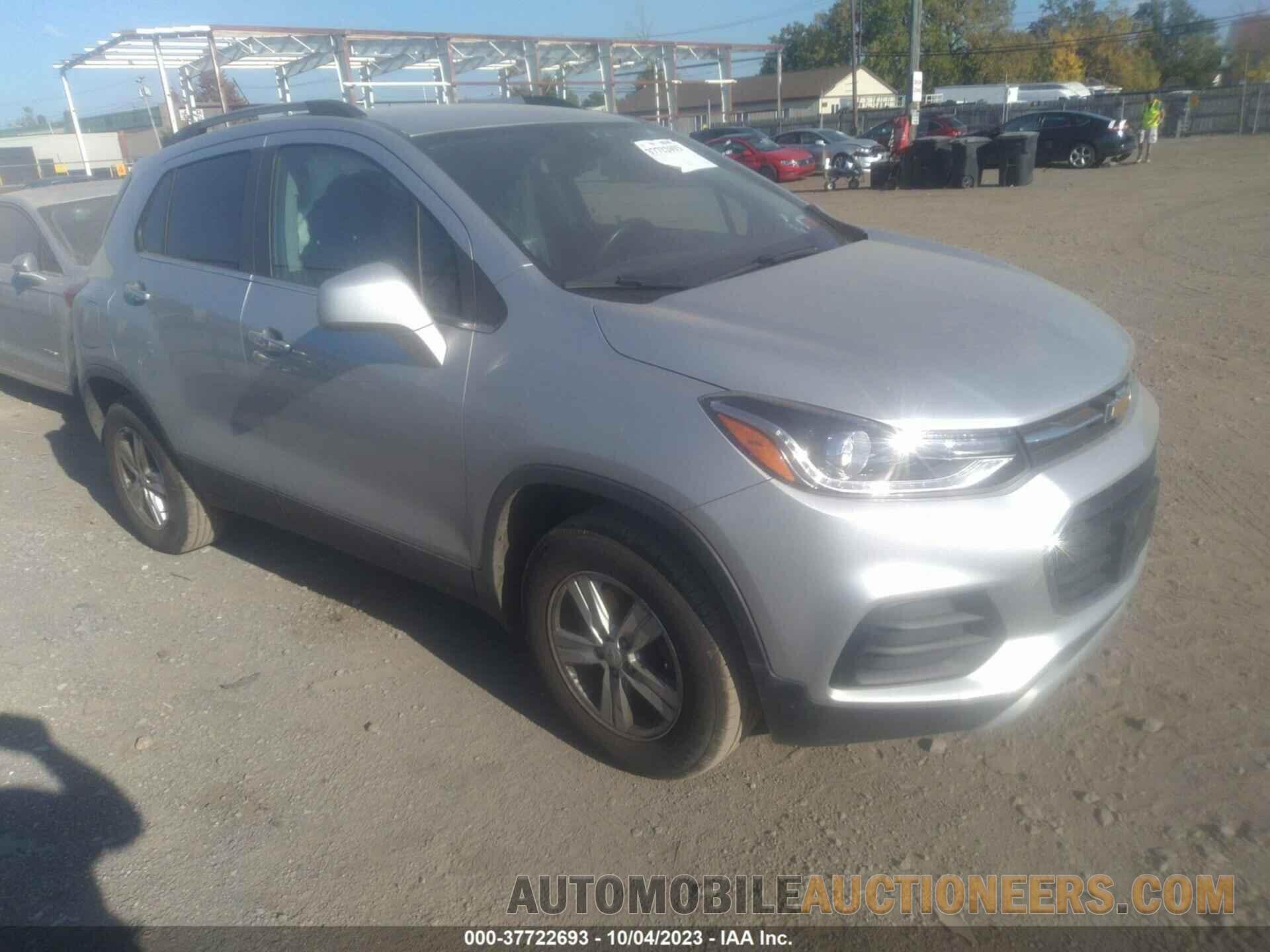 KL7CJPSB5JB609623 CHEVROLET TRAX 2018