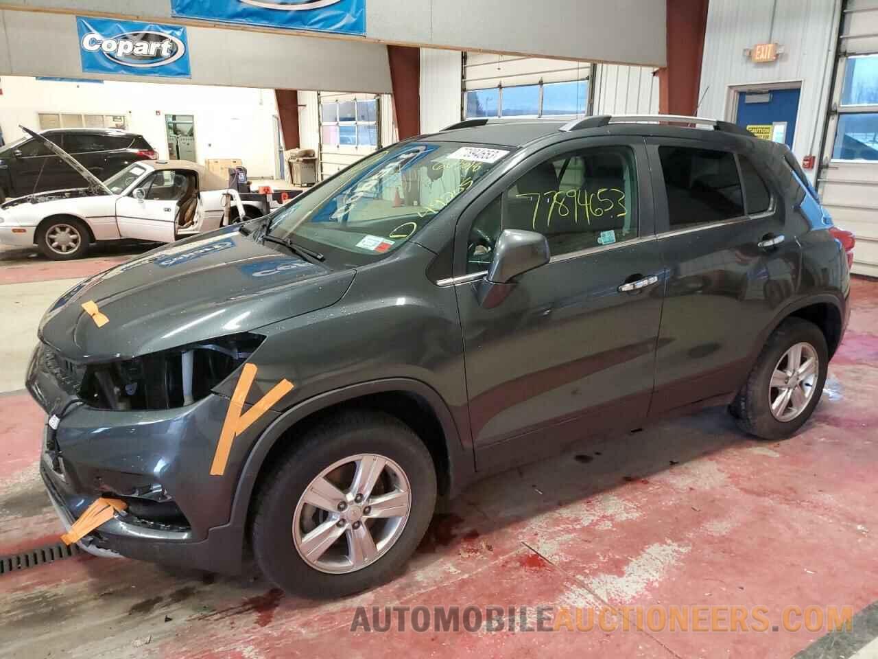 KL7CJPSB5JB663018 CHEVROLET TRAX 2018