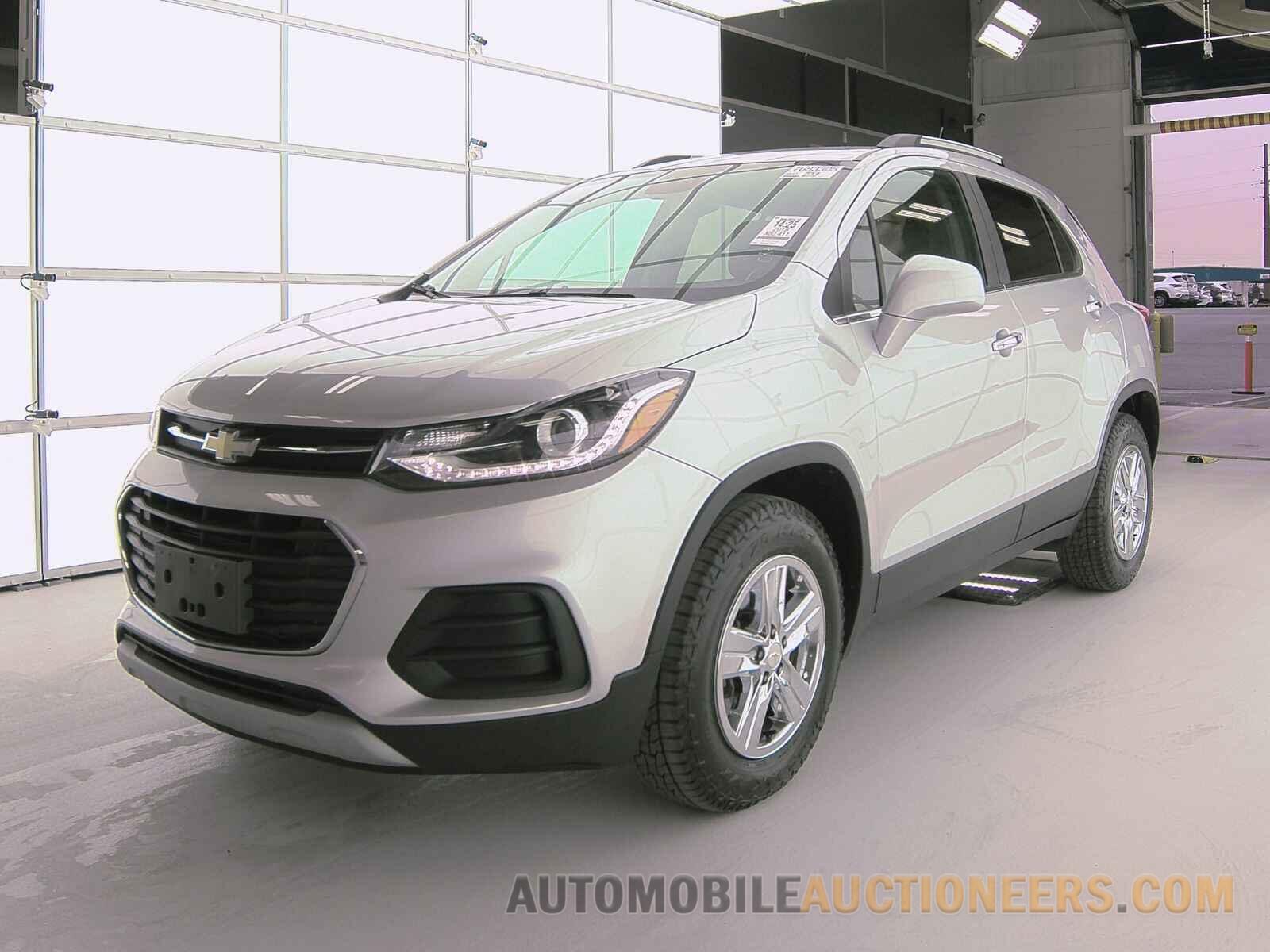 KL7CJPSB7JB703793 Chevrolet Trax 2018