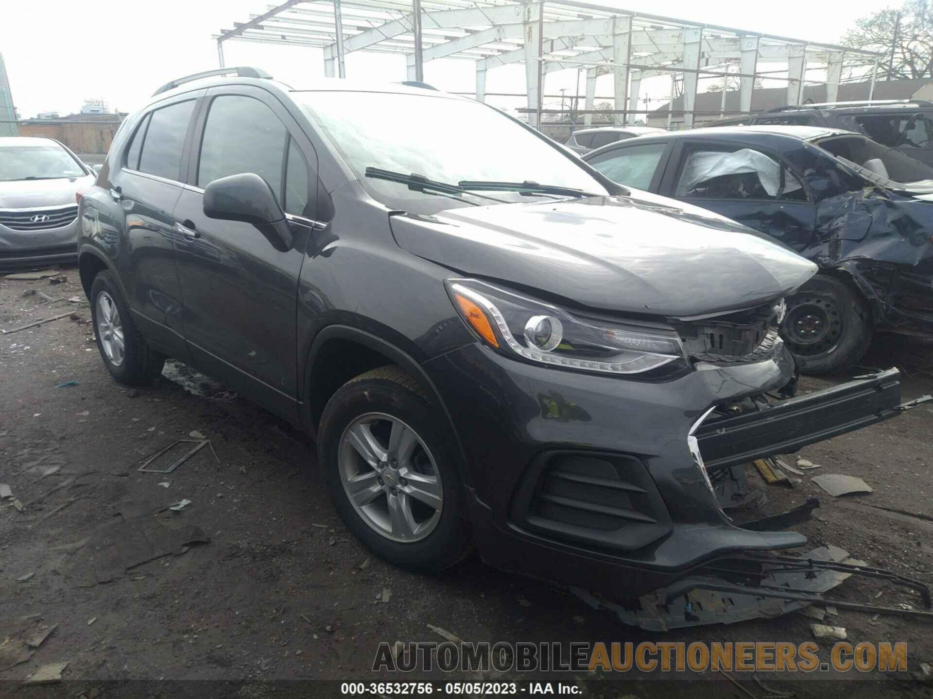 KL7CJPSB8JB637772 CHEVROLET TRAX 2018