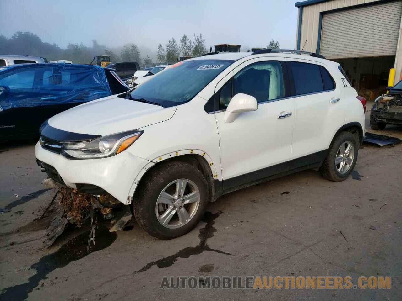 KL7CJPSB8JB704483 CHEVROLET TRAX 2018