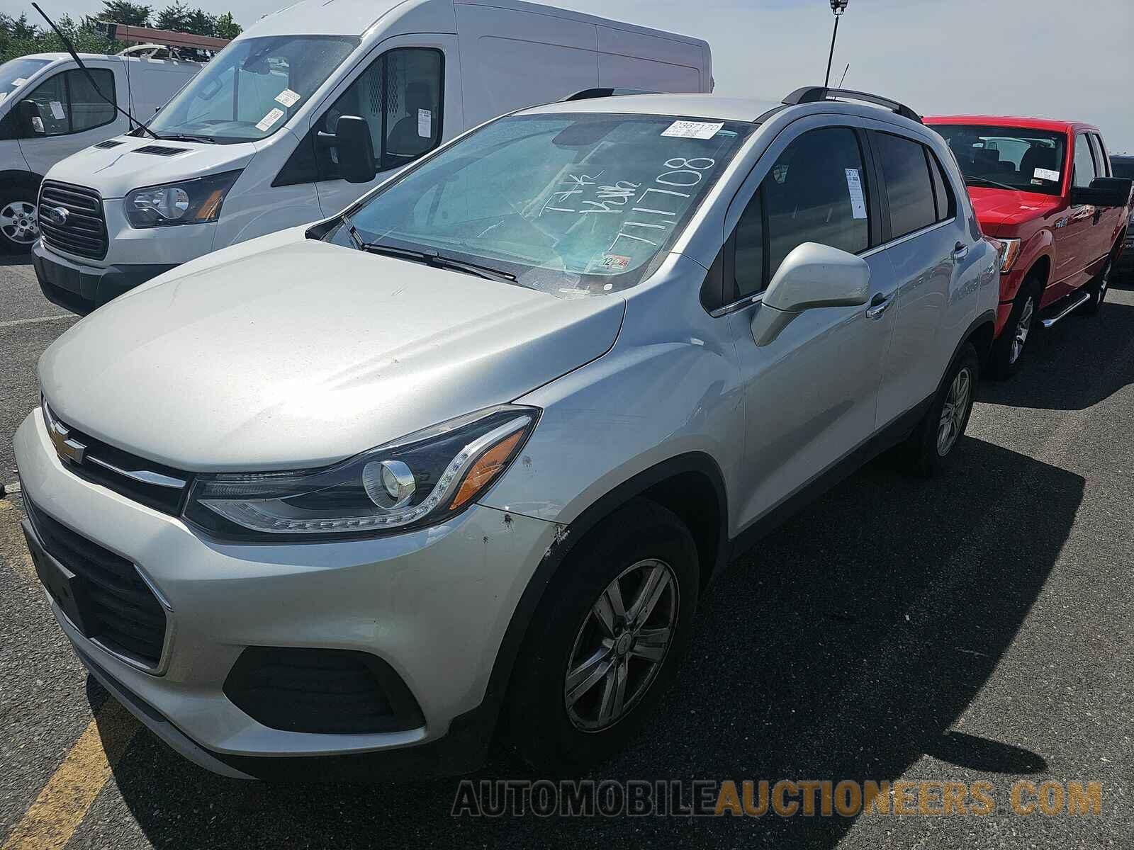 KL7CJPSB8JB711708 Chevrolet Trax 2018