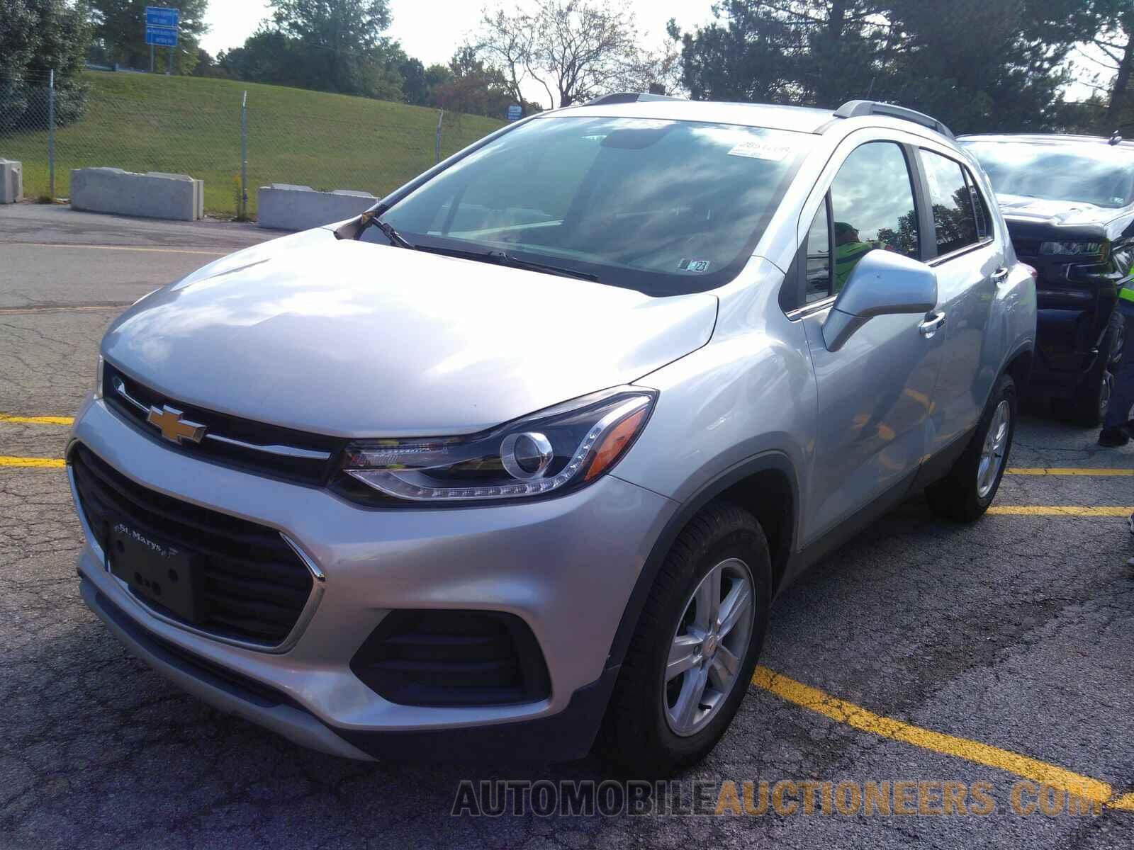 KL7CJPSBXJB580877 Chevrolet Trax 2018