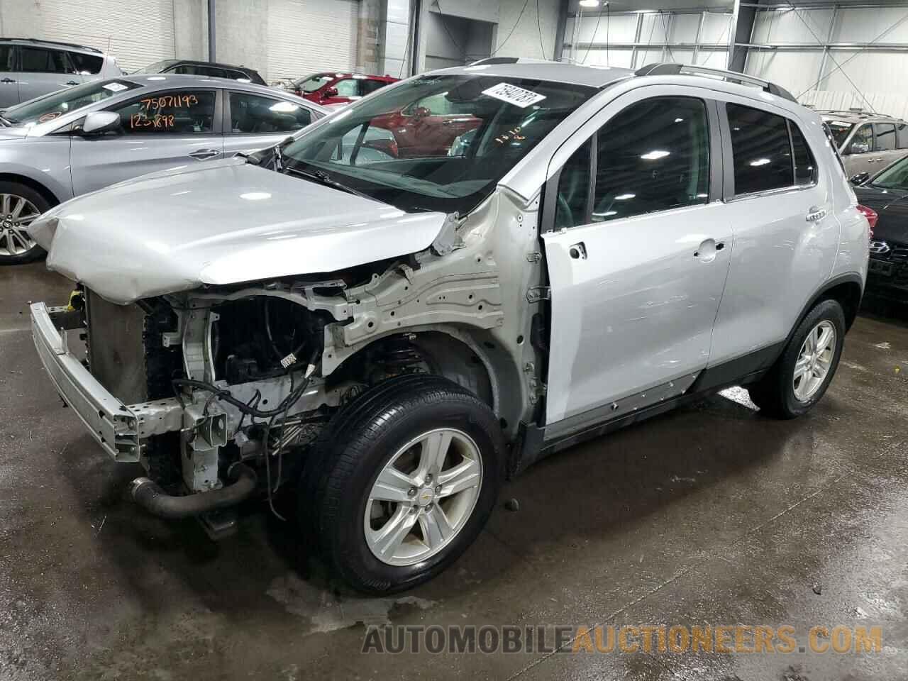 KL7CJPSBXJB671096 CHEVROLET TRAX 2018