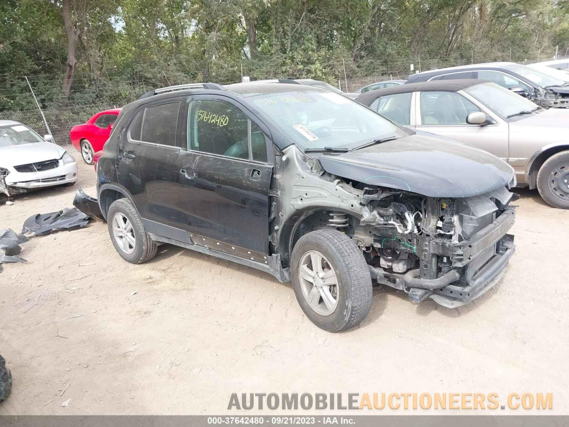 KL7CJPSBXLB057233 CHEVROLET TRAX 2020