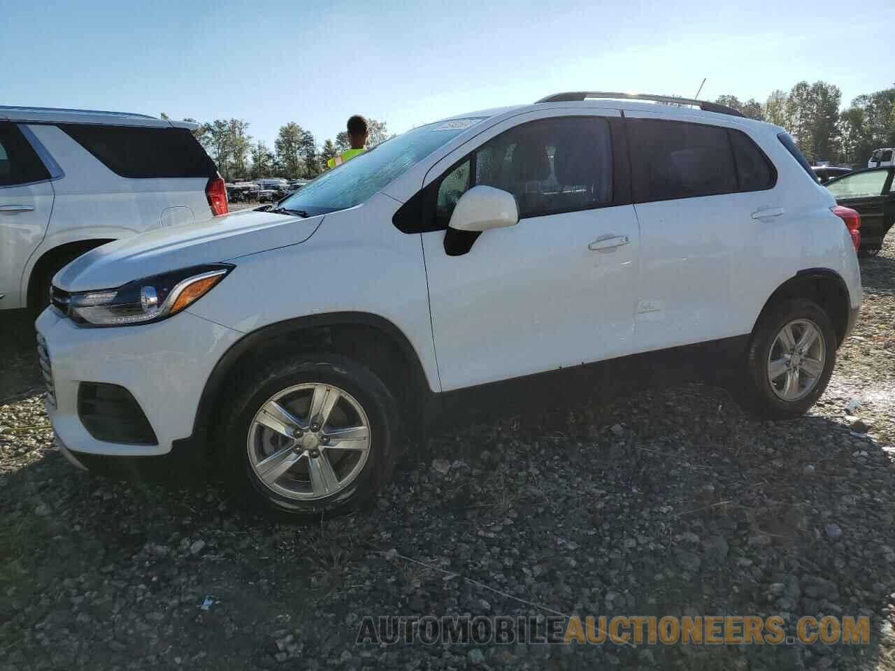 KL7CJPSM1NB562534 CHEVROLET TRAX 2022