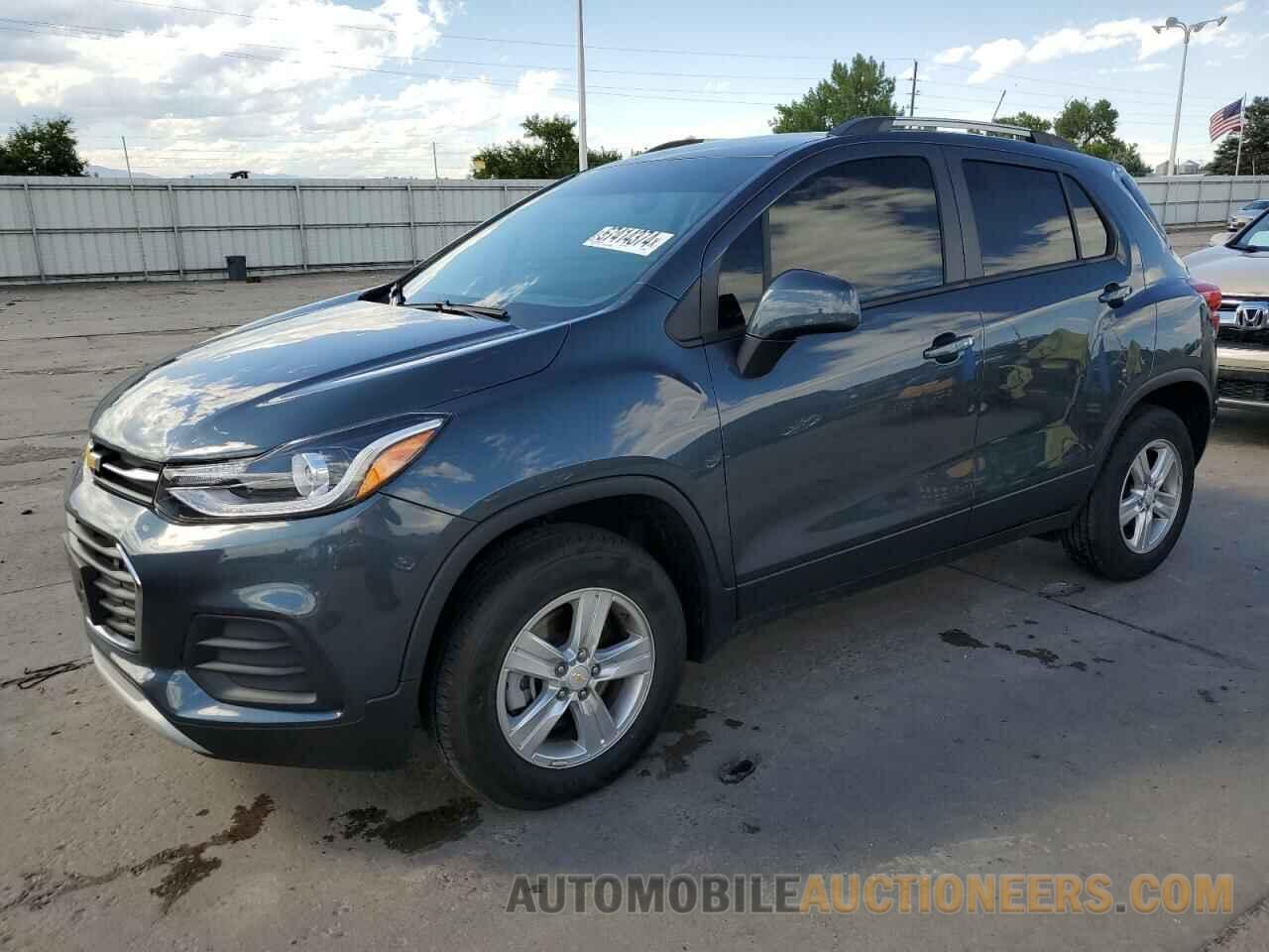 KL7CJPSM5NB559698 CHEVROLET TRAX 2022