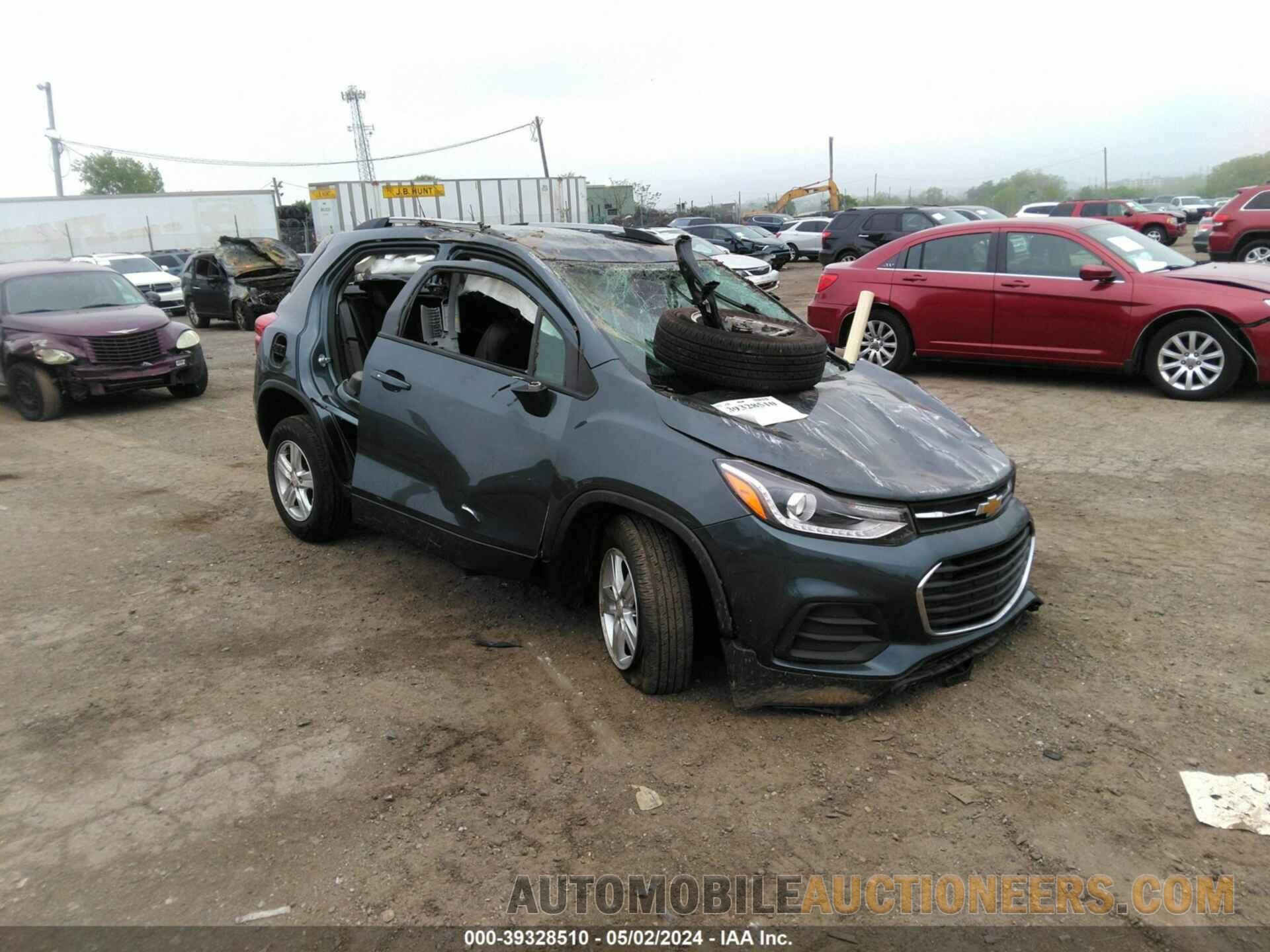 KL7CJPSM8NB528364 CHEVROLET TRAX 2022