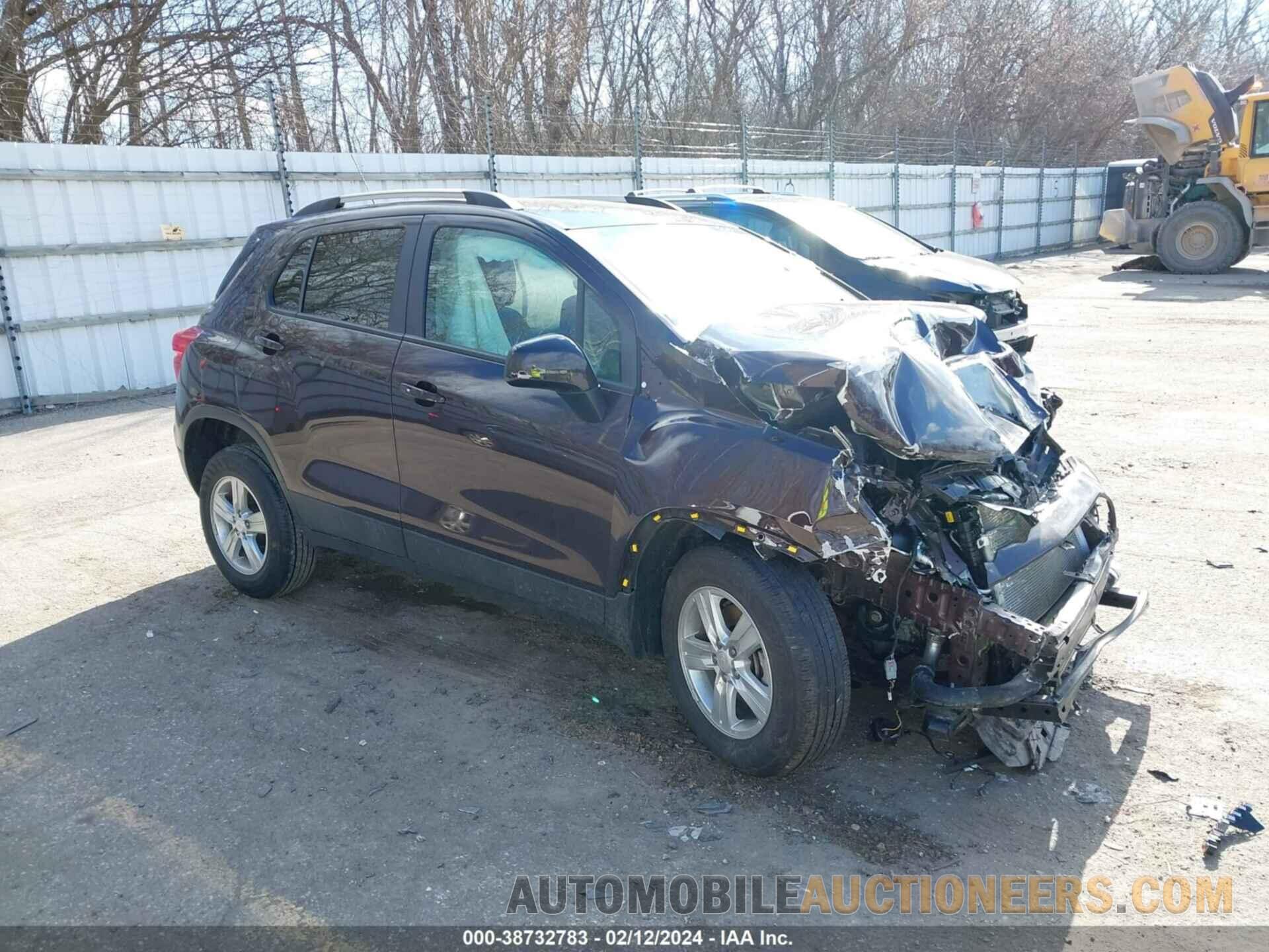 KL7CJPSM8NB531670 CHEVROLET TRAX 2022