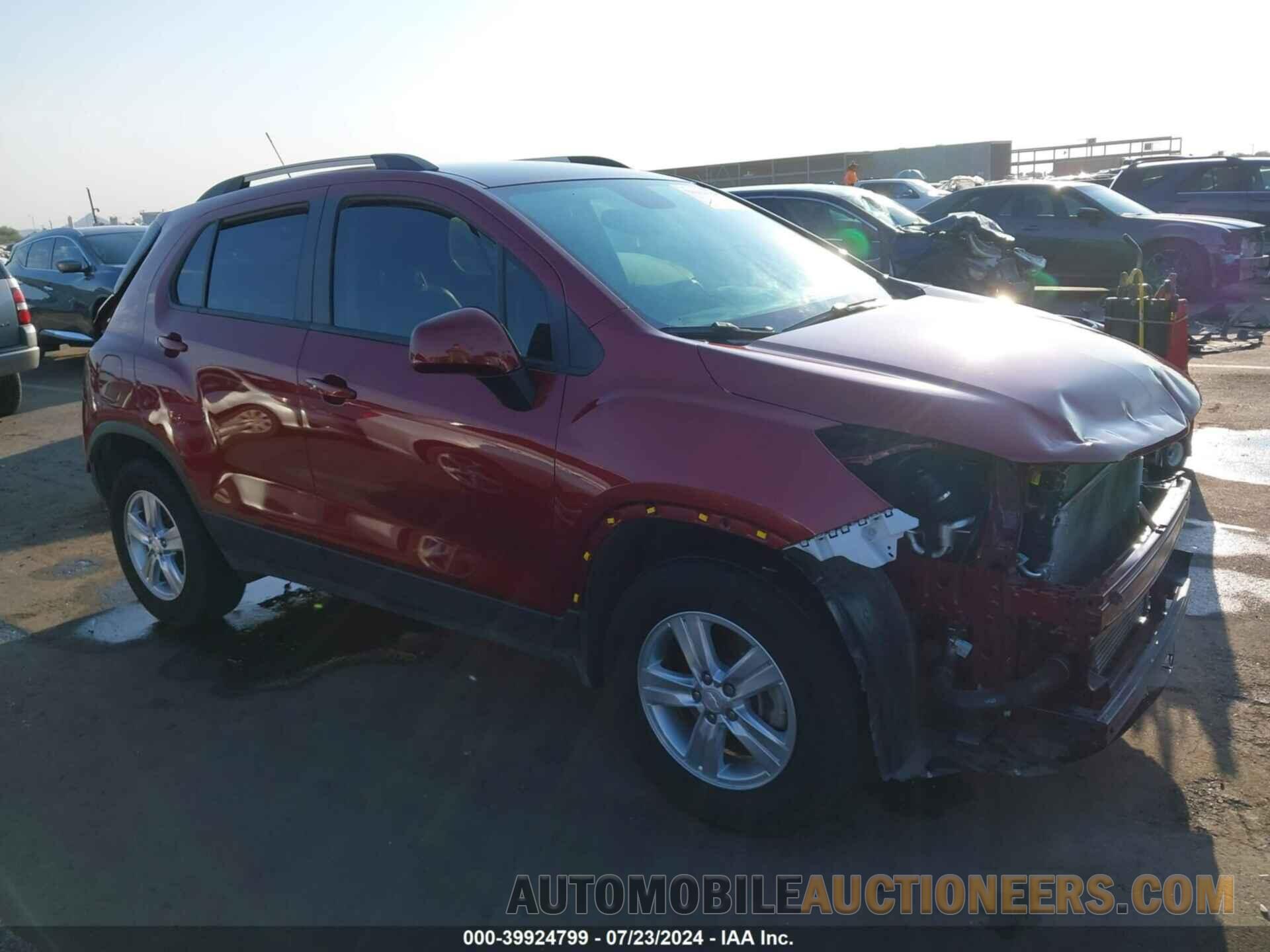 KL7CJPSM8NB557055 CHEVROLET TRAX 2022