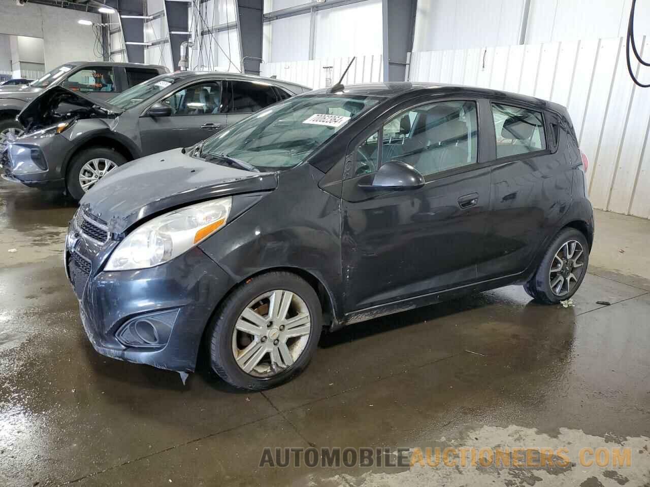 KL8CD6S9XDC576658 CHEVROLET SPARK 2013