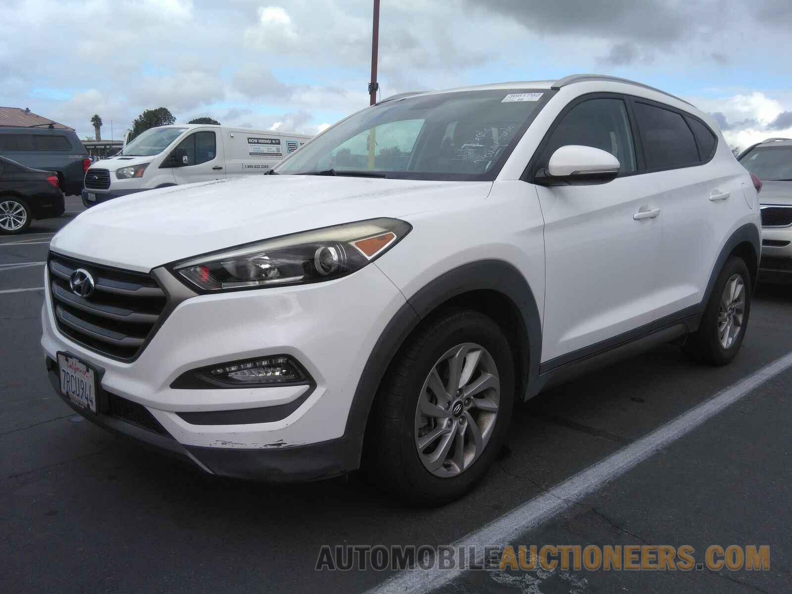 KM8J33A24GU137986 Hyundai Tucson 2016