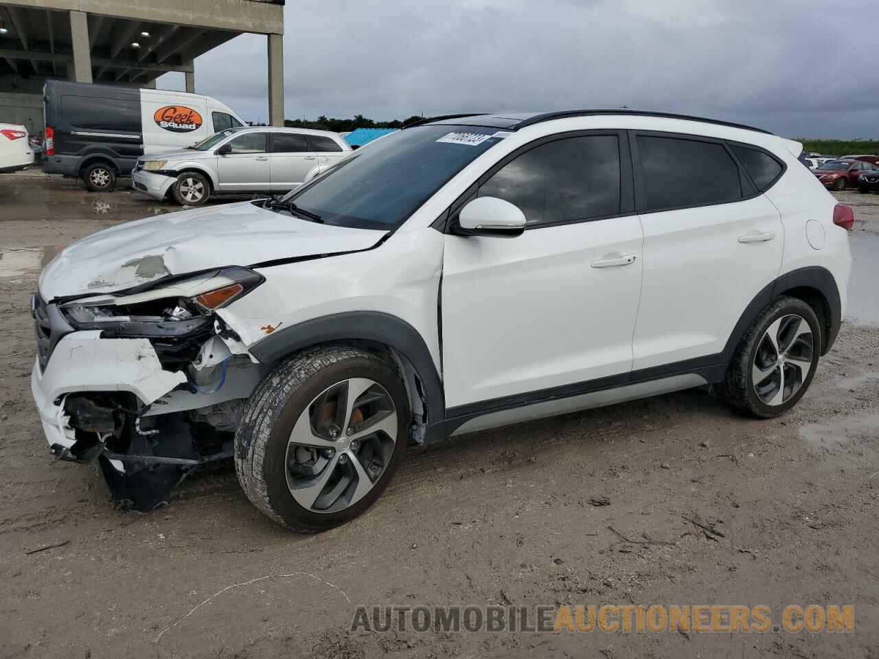 KM8J33A24JU668872 HYUNDAI TUCSON 2018