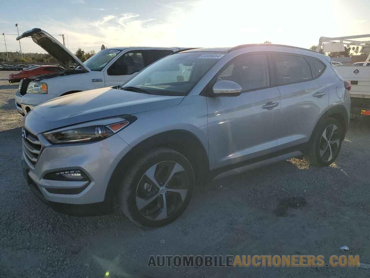 KM8J33A25JU639767 HYUNDAI TUCSON 2018