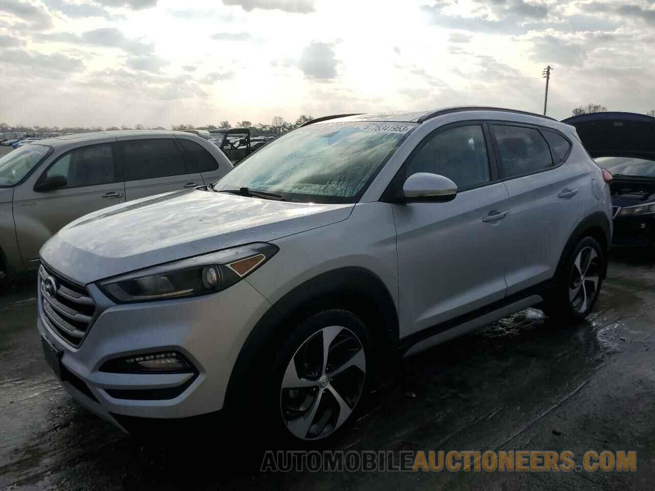 KM8J33A25JU701832 HYUNDAI TUCSON 2018