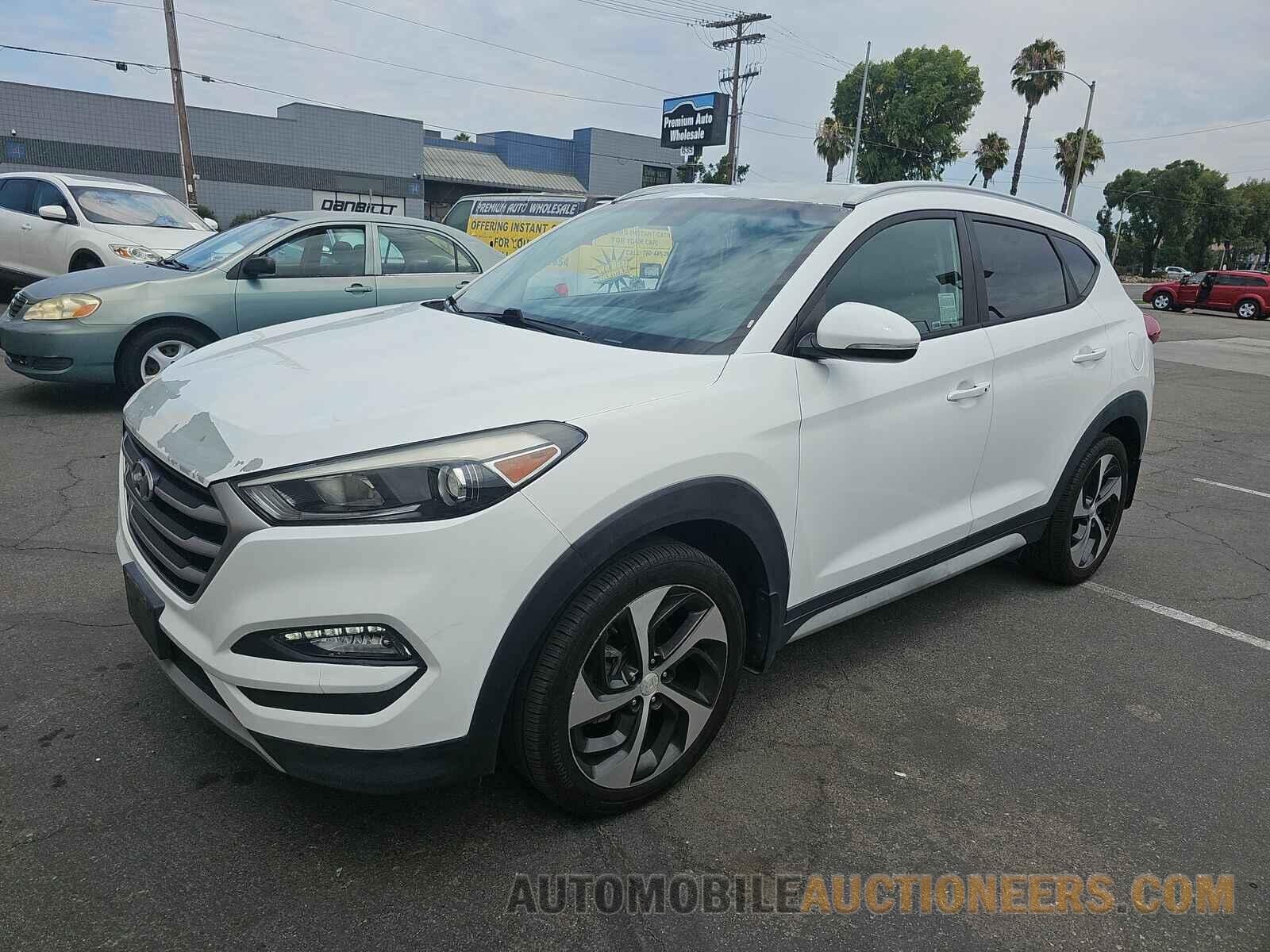 KM8J33A27HU553483 Hyundai Tucson 2017