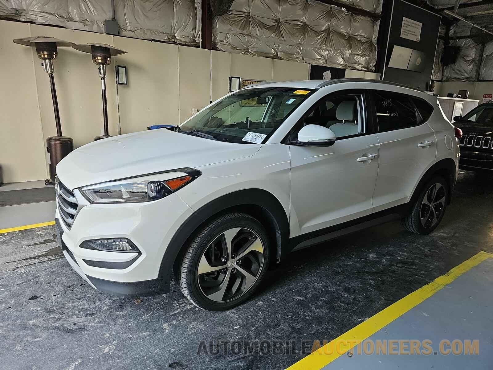 KM8J33A28HU271076 Hyundai Tucson 2017