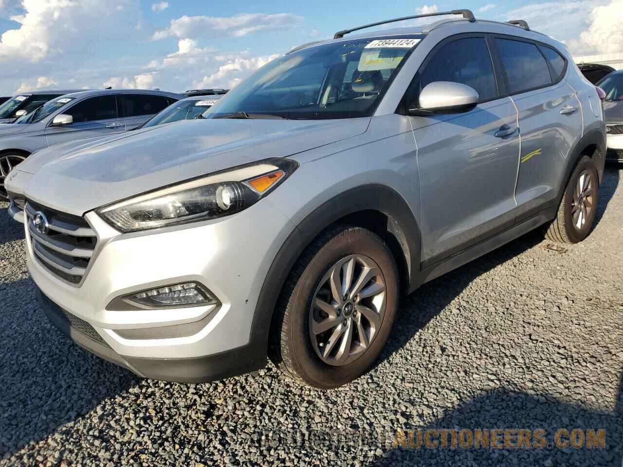 KM8J33A40HU312026 HYUNDAI TUCSON 2017