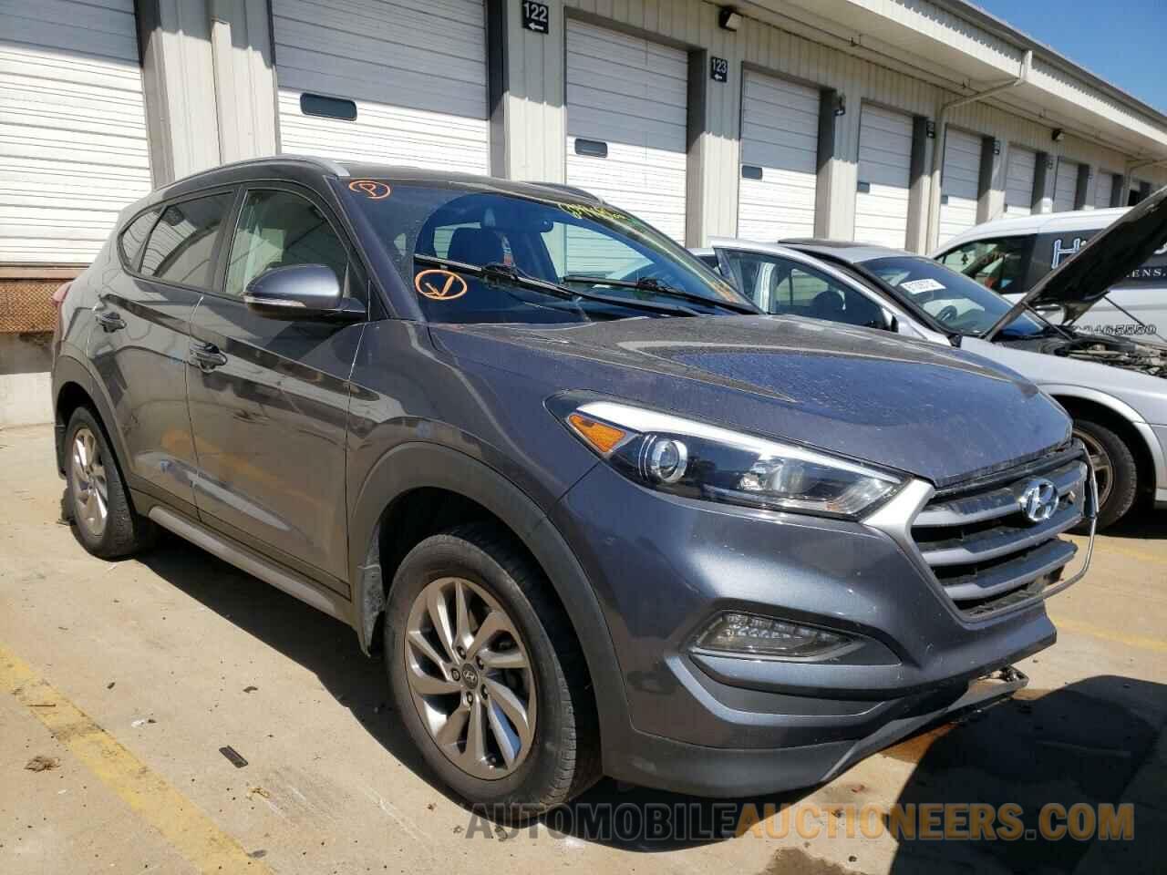 KM8J33A40JU824794 HYUNDAI TUCSON 2018