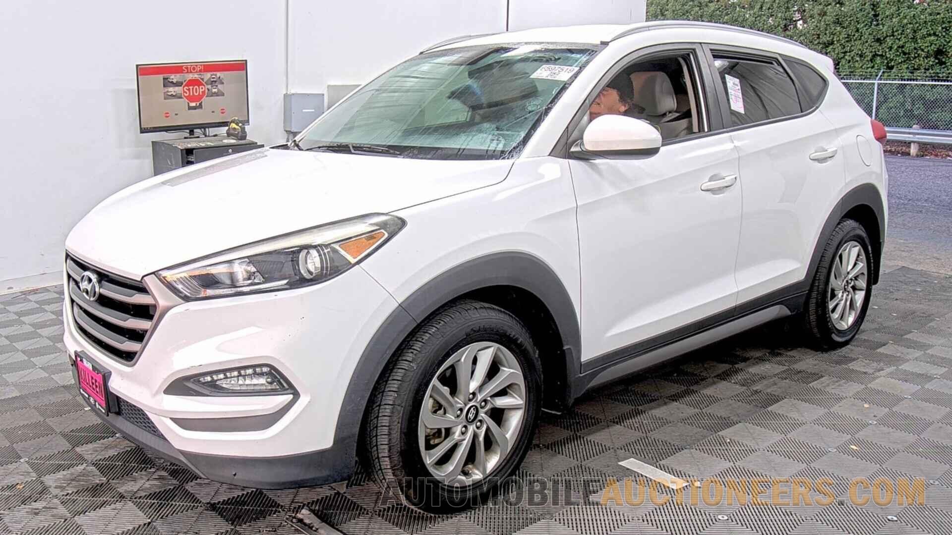 KM8J33A42GU205168 Hyundai Tucson 2016